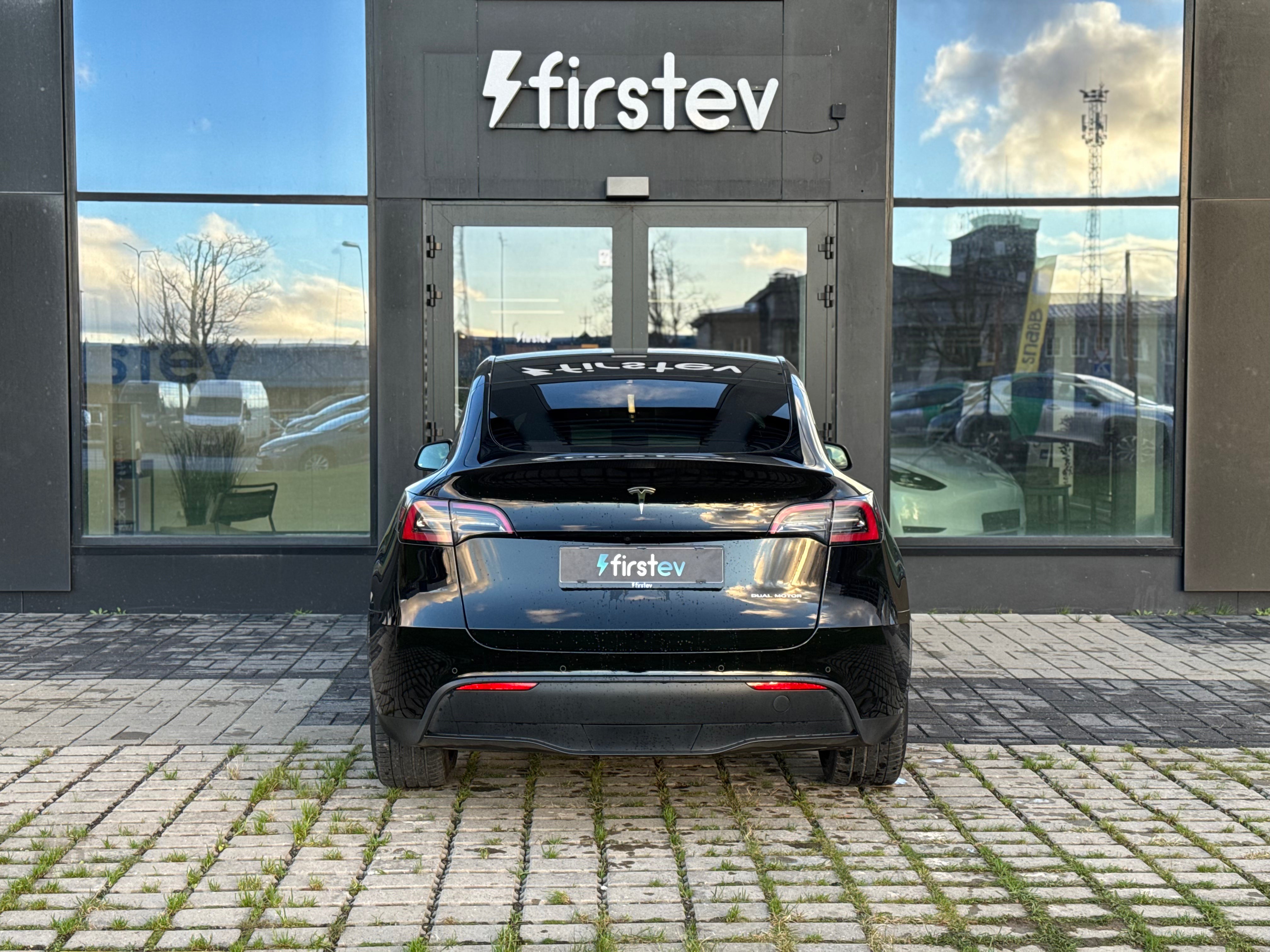 Tesla Model Y Long Range 2022