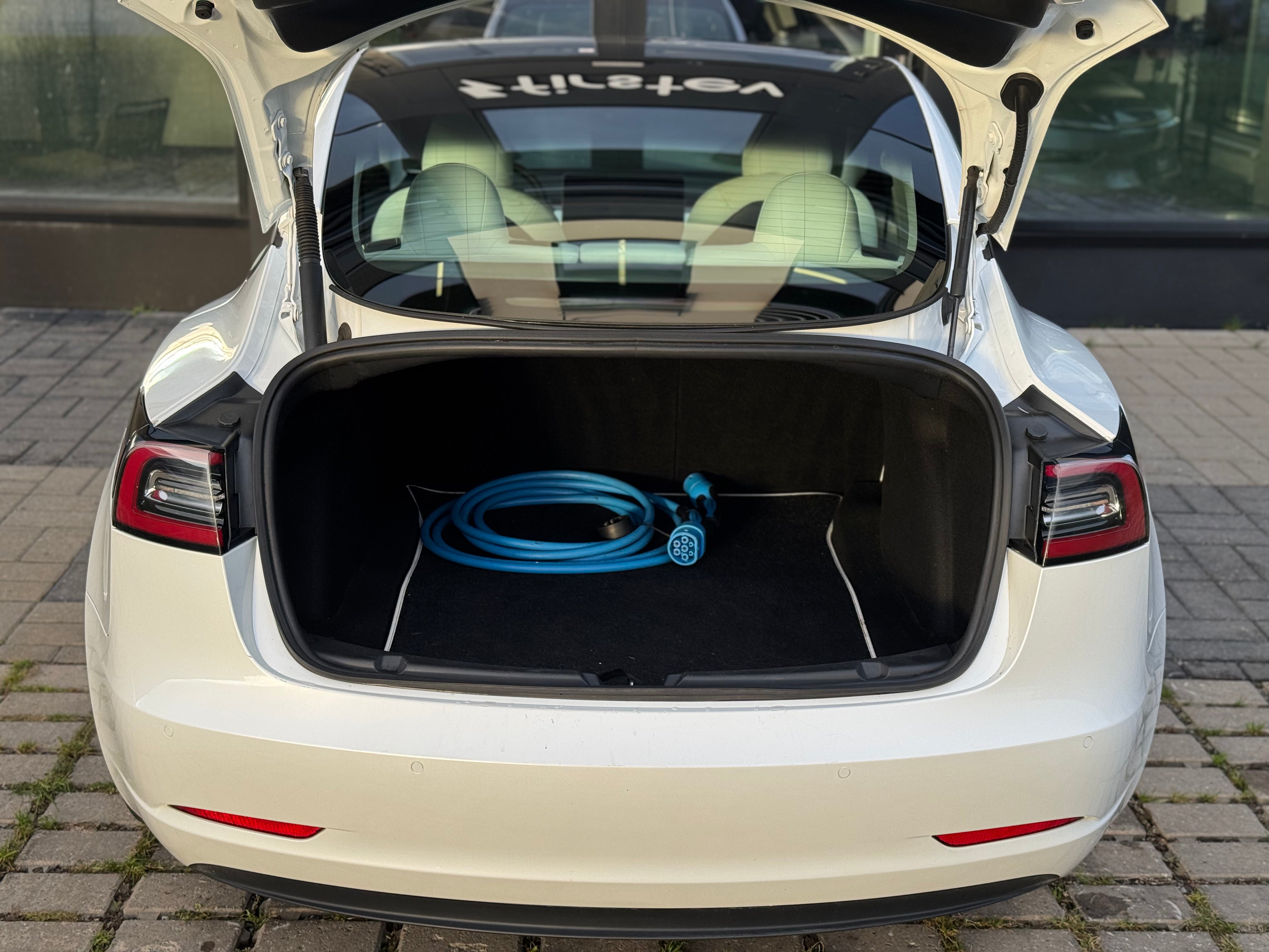 Tesla Model 3 Standard Range Plus 2021