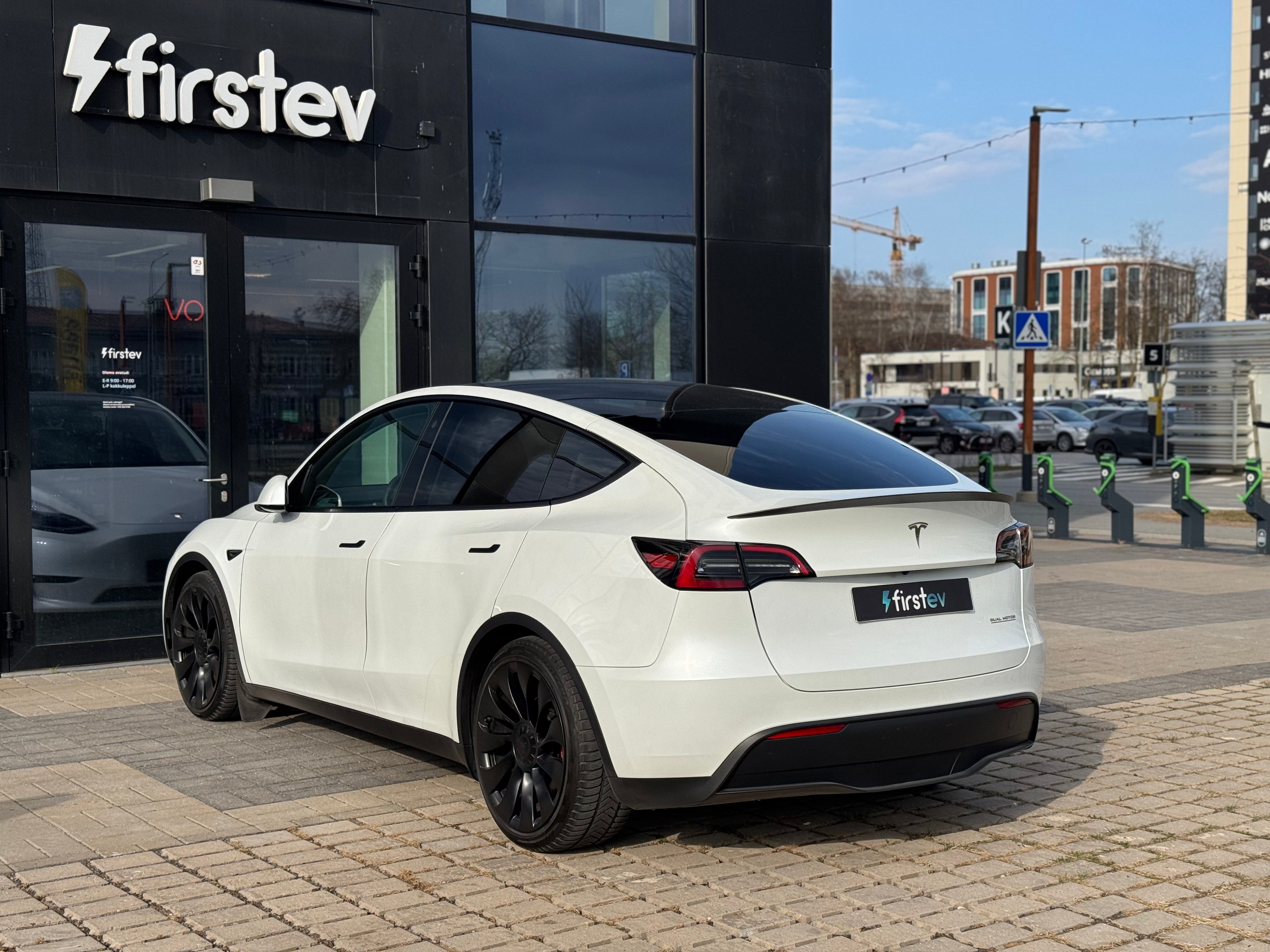 Tesla Model Y Performance 2022