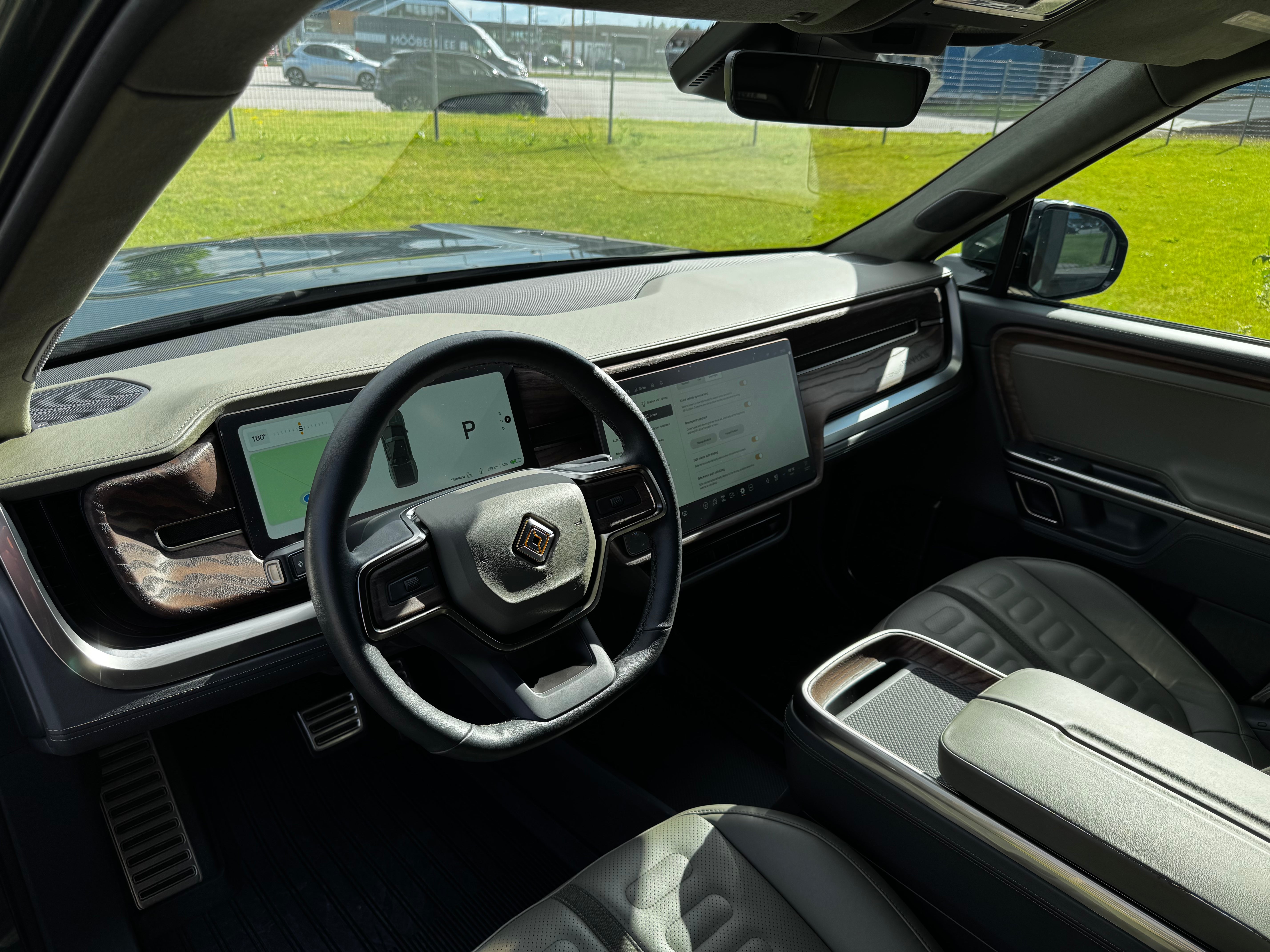 Rivian R1T Adventure Package