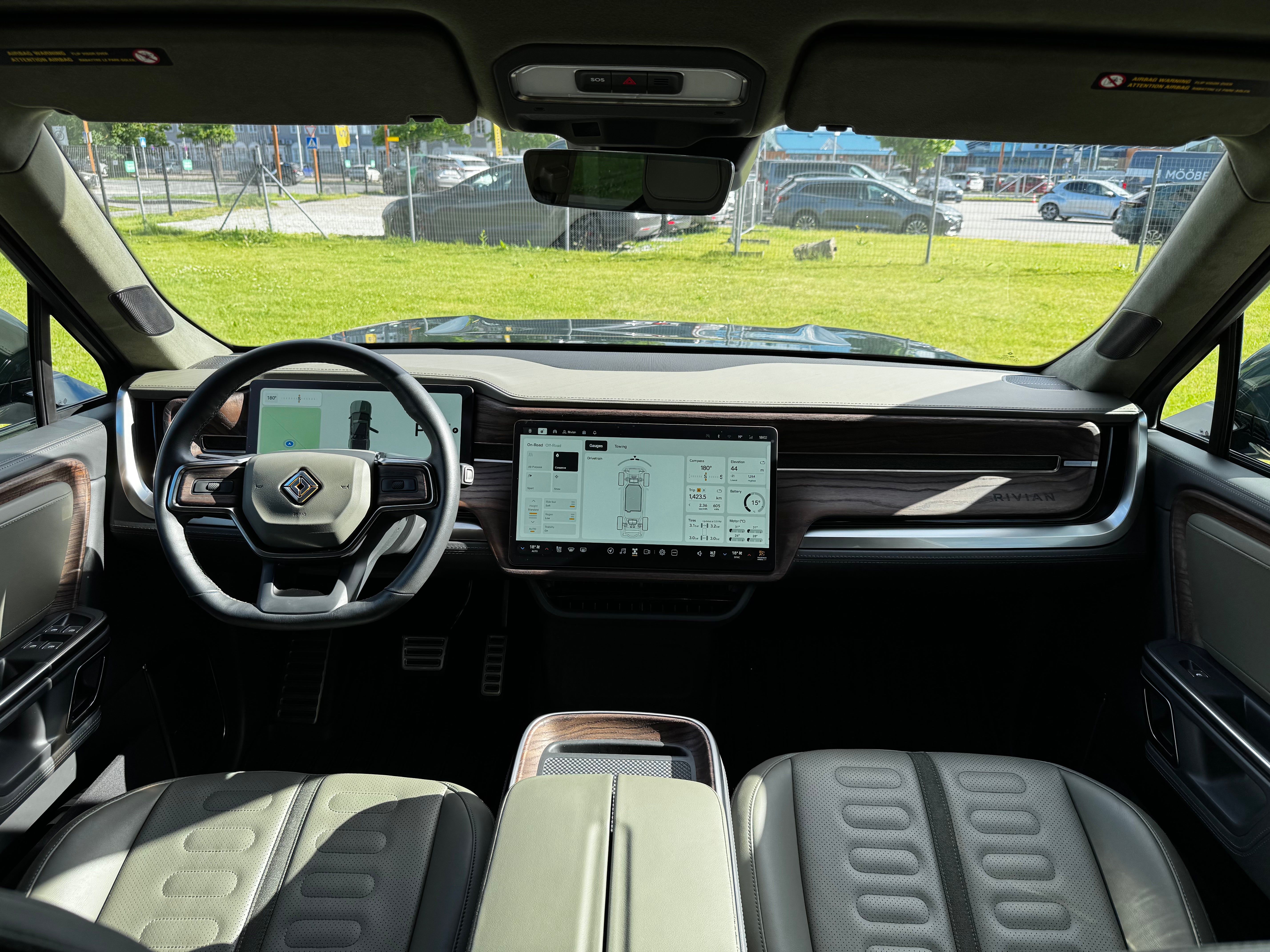 Rivian R1T Adventure Package