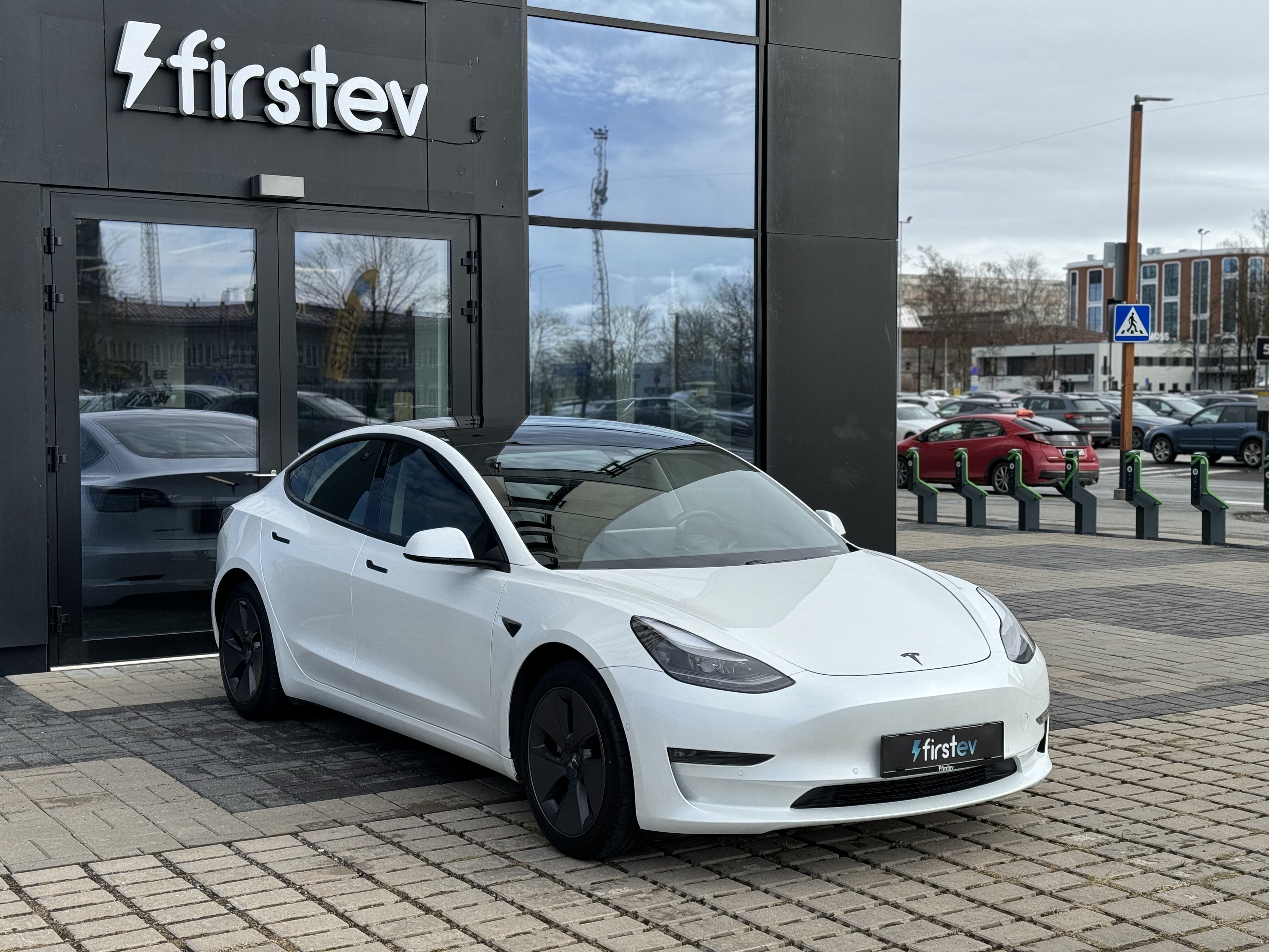 Tesla Model 3 Long Range 2021