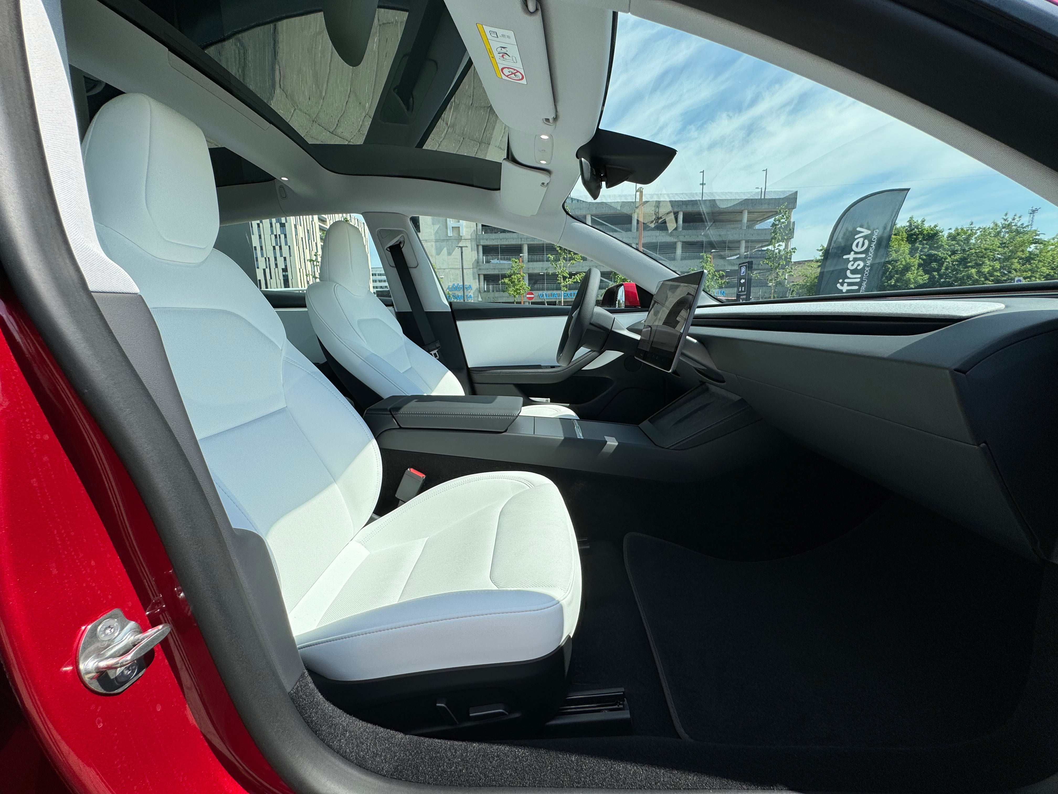 Tesla Model 3 Long Range 2024