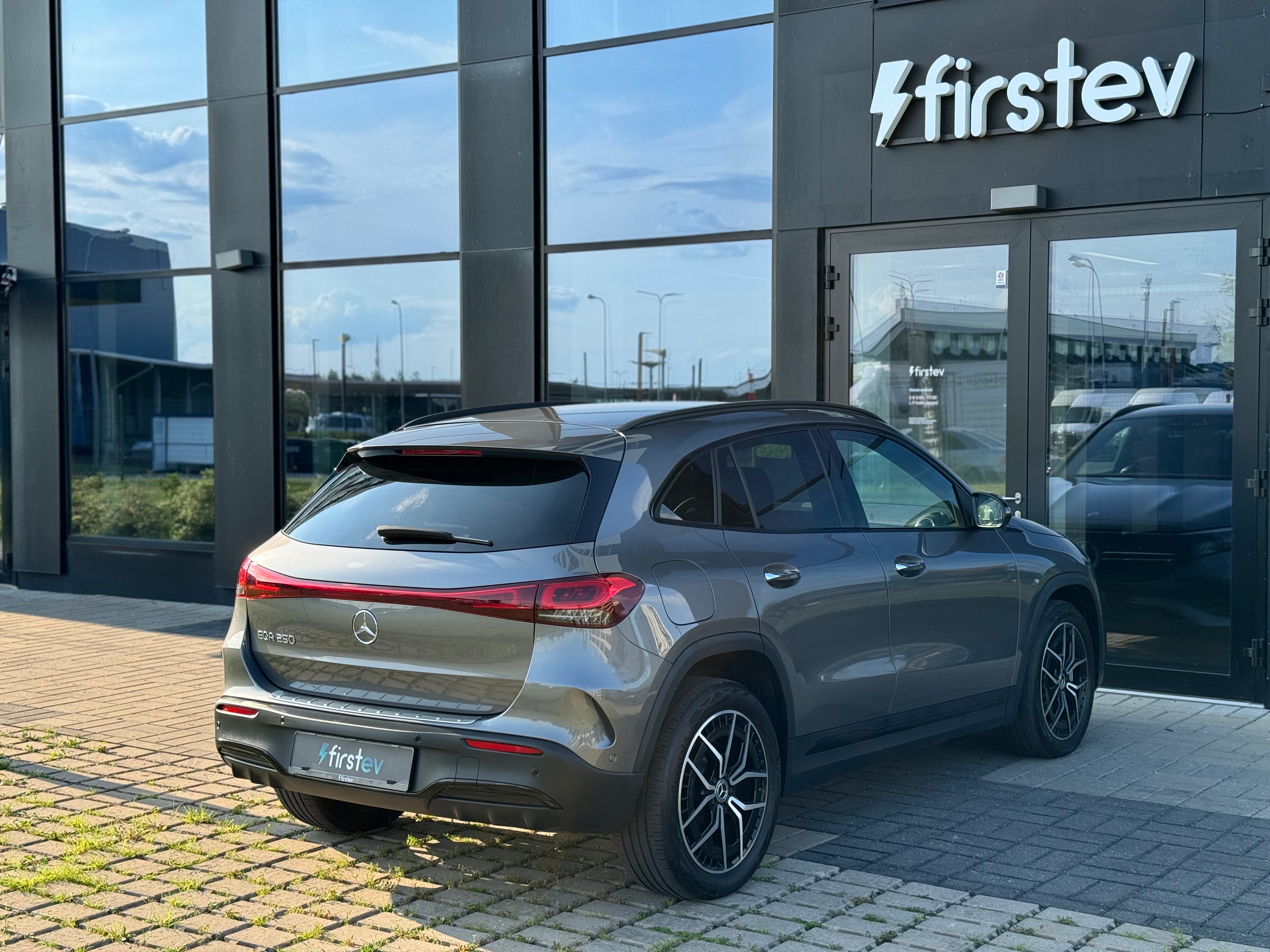 Mercedes-Benz EQA 250 AMG