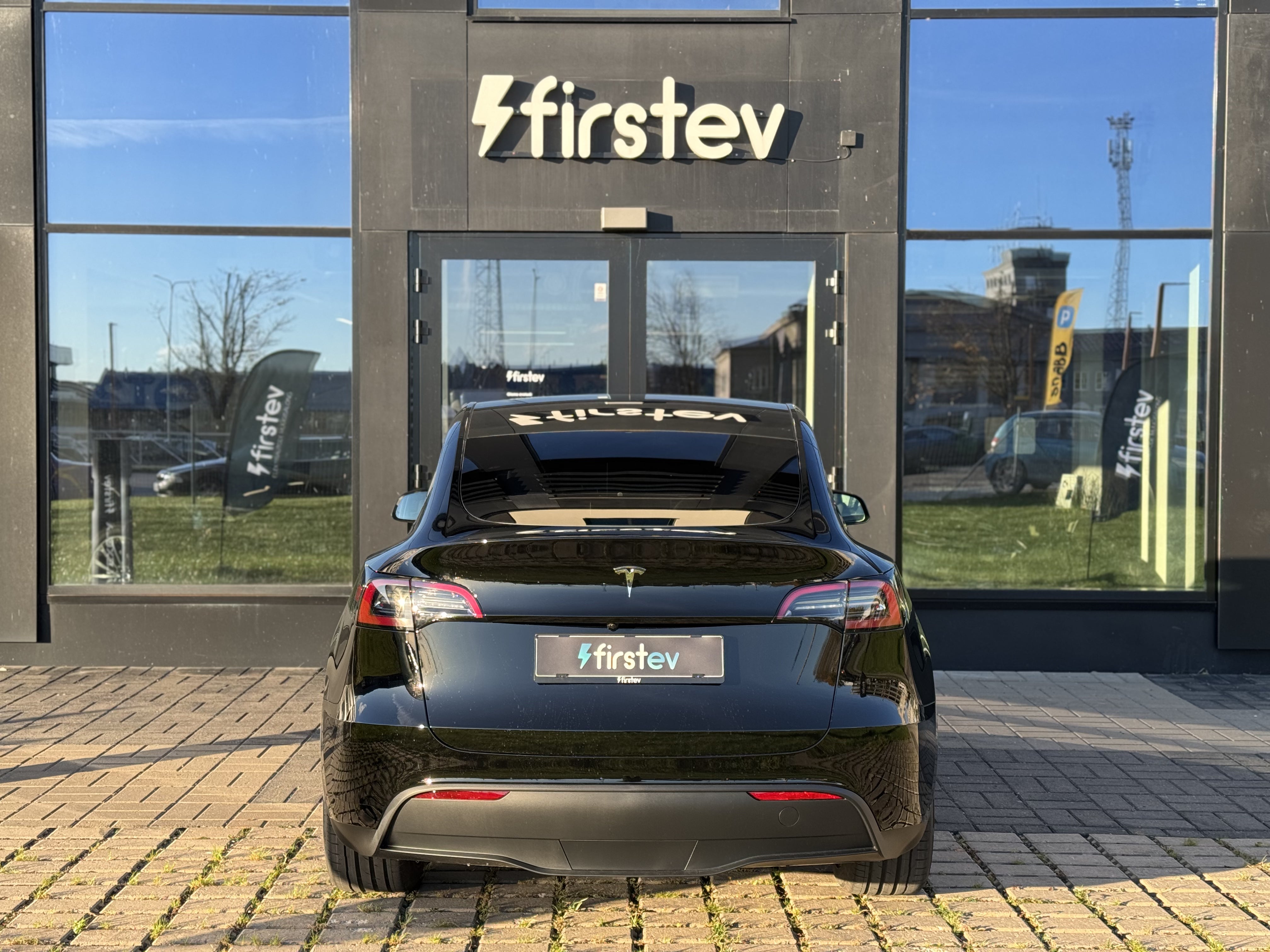 Tesla Model Y Long Range RWD 2024