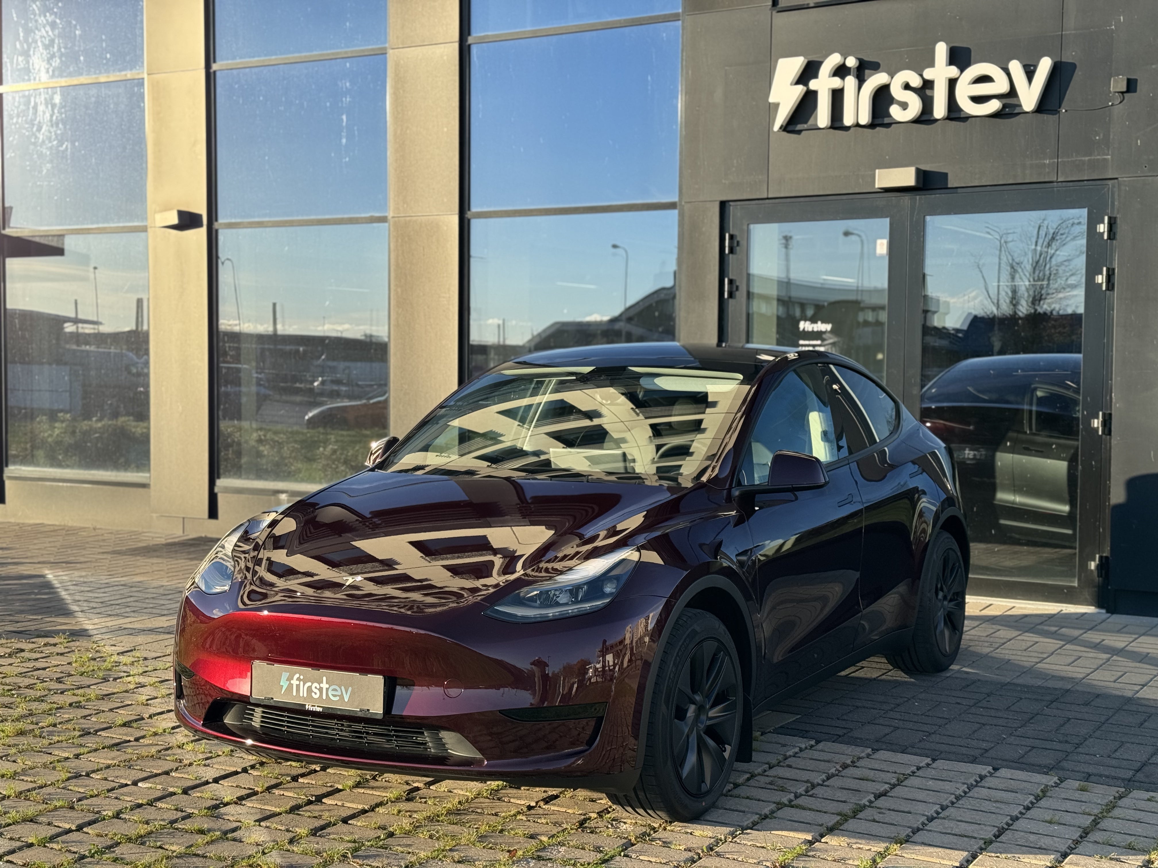 Tesla Model Y Long Range RWD 2024