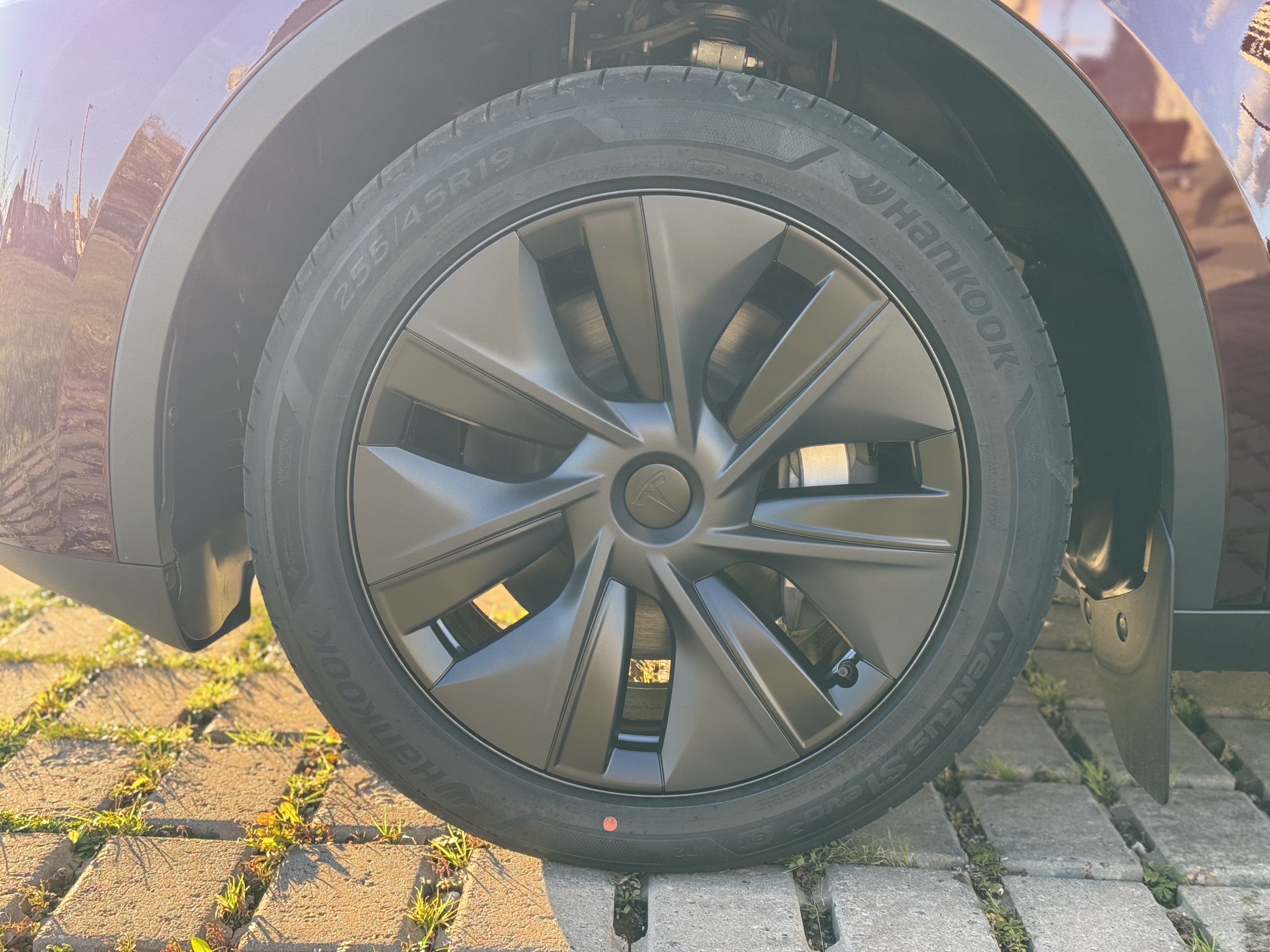 Tesla Model Y Long Range RWD 2024