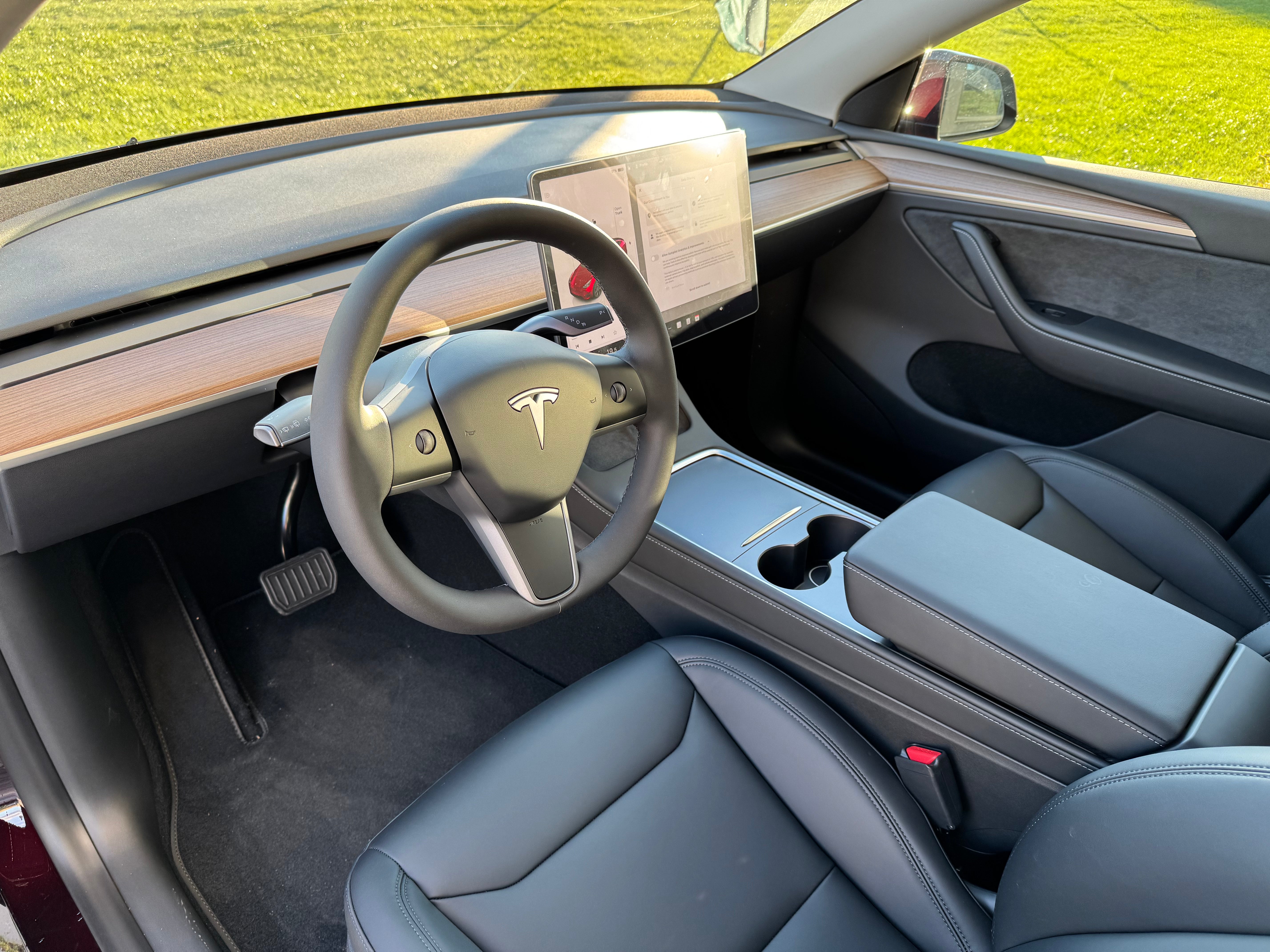 Tesla Model Y Long Range RWD 2024
