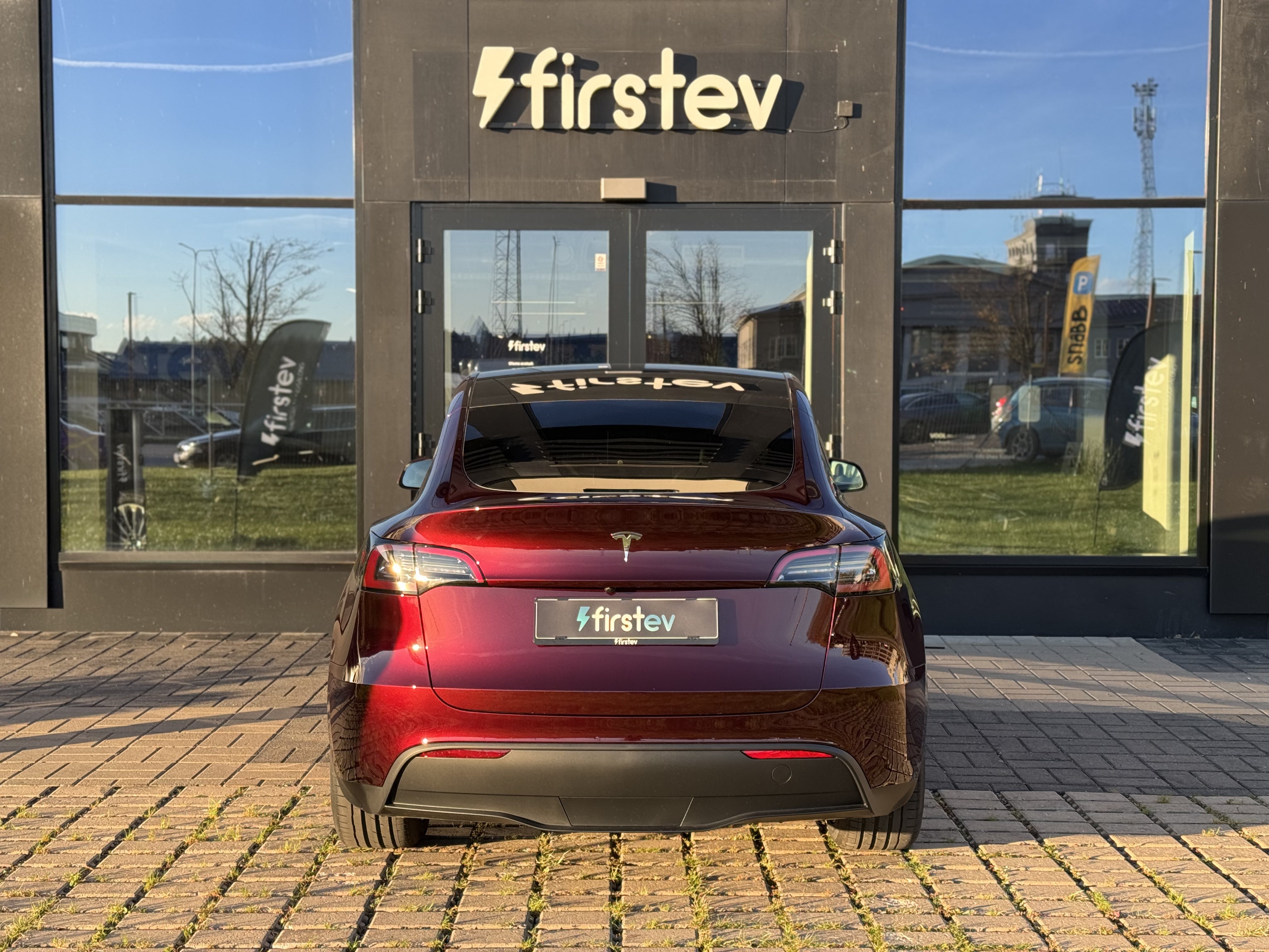 Tesla Model Y Long Range RWD 2024