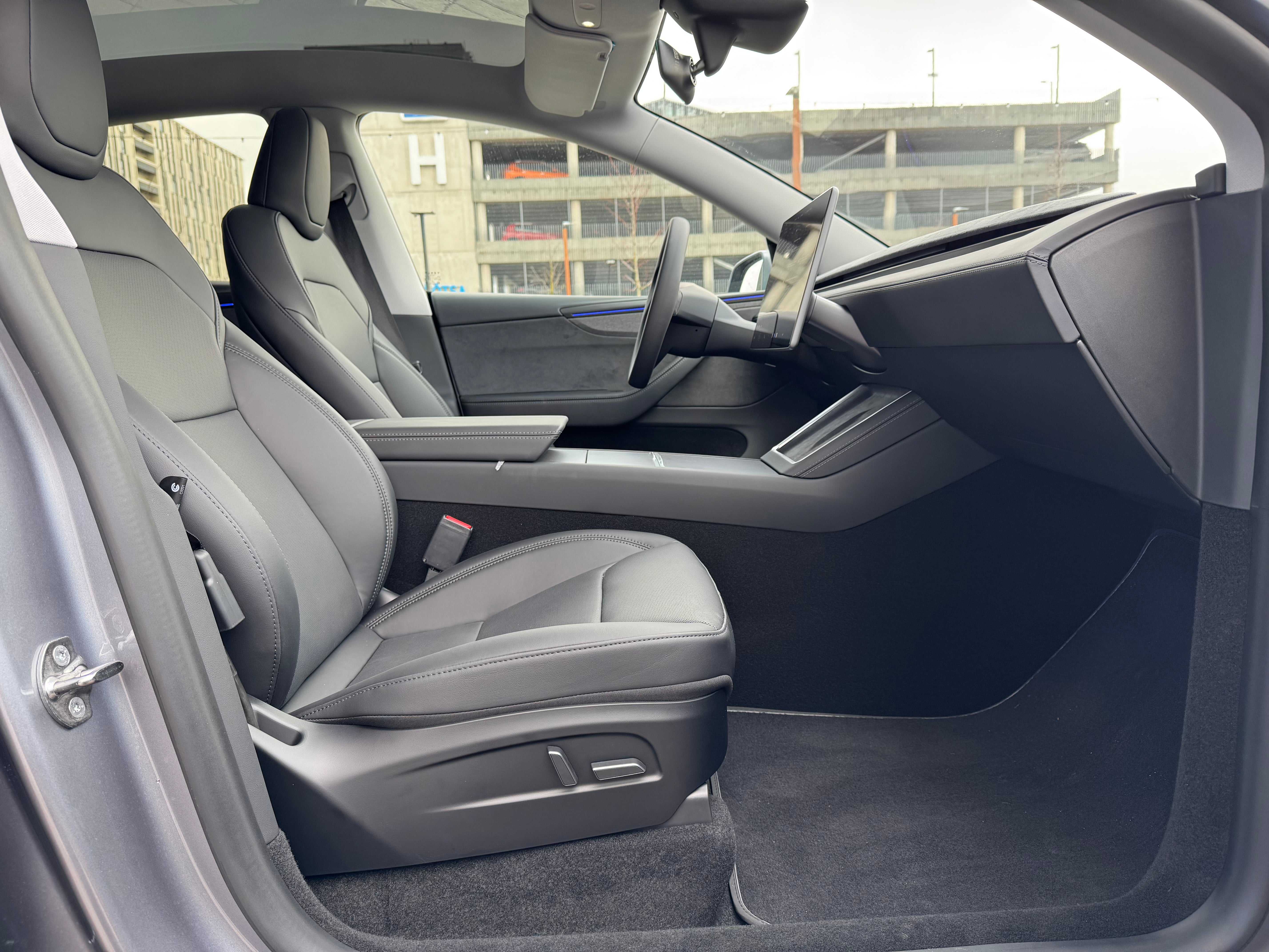 Tesla Model Y Juniper 2025