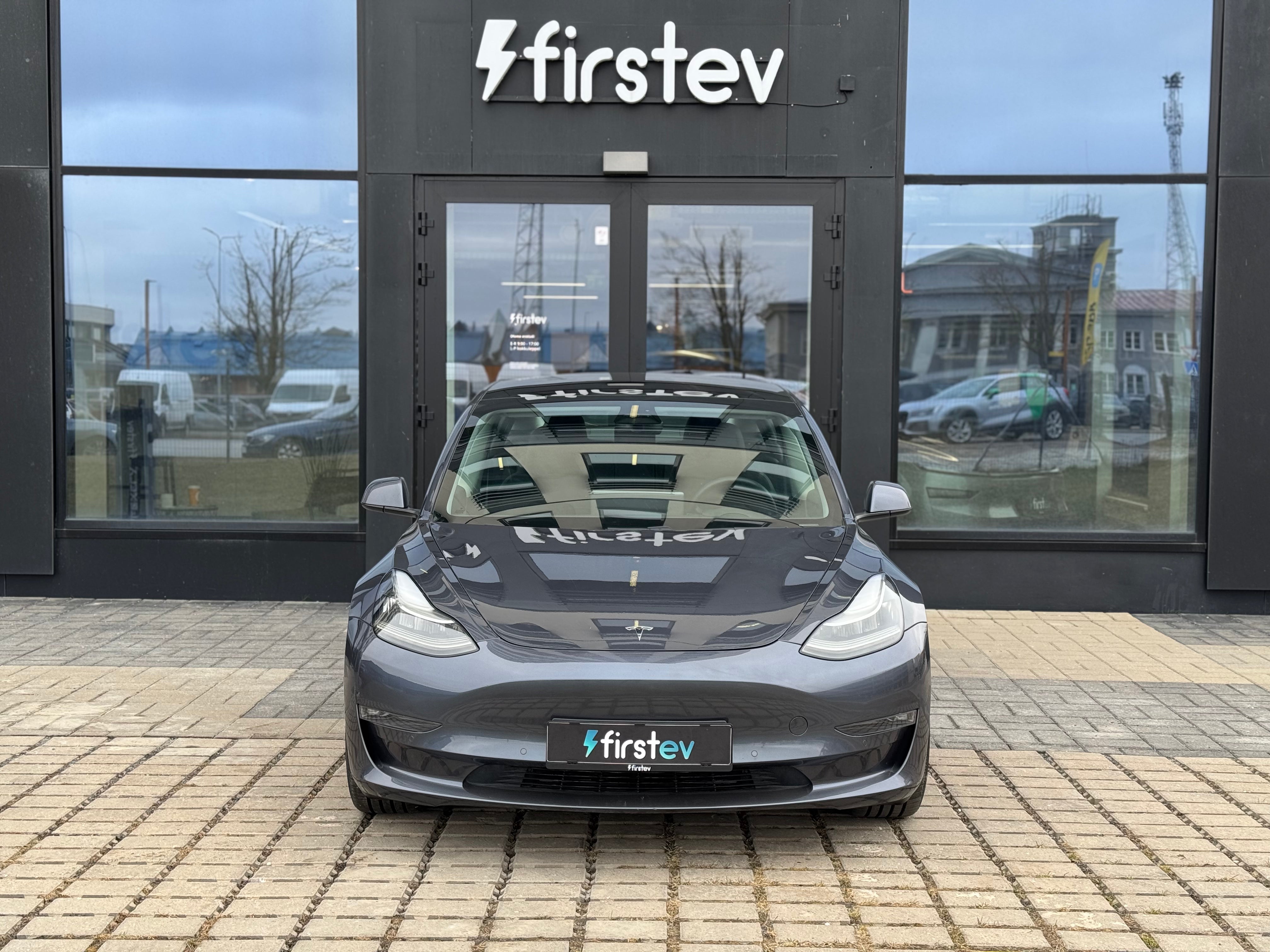 Tesla Model 3 Long Range 2021