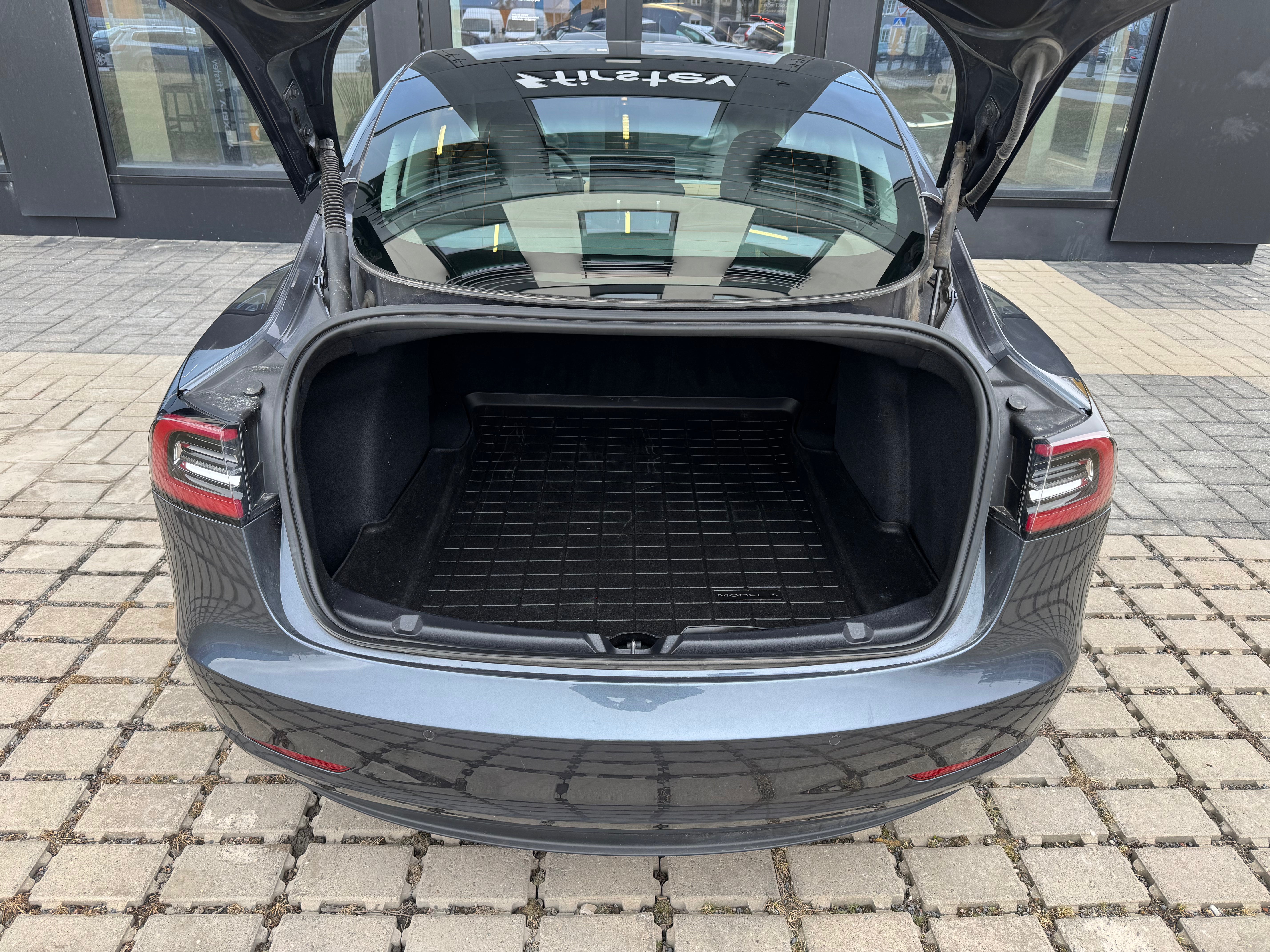 Tesla Model 3 Long Range 2021