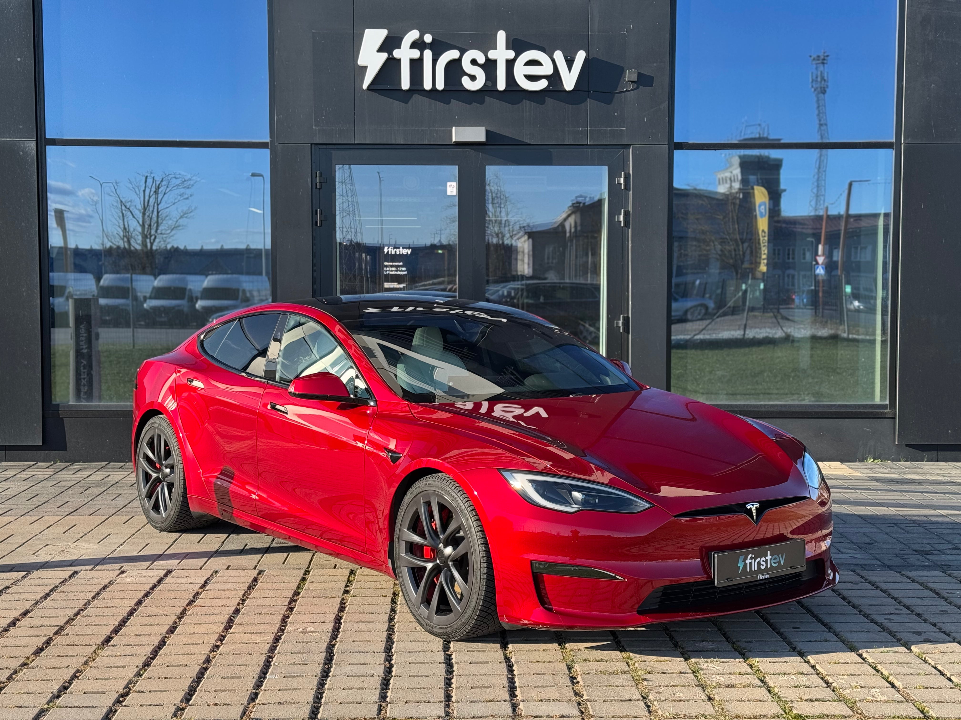 Tesla Model S Plaid