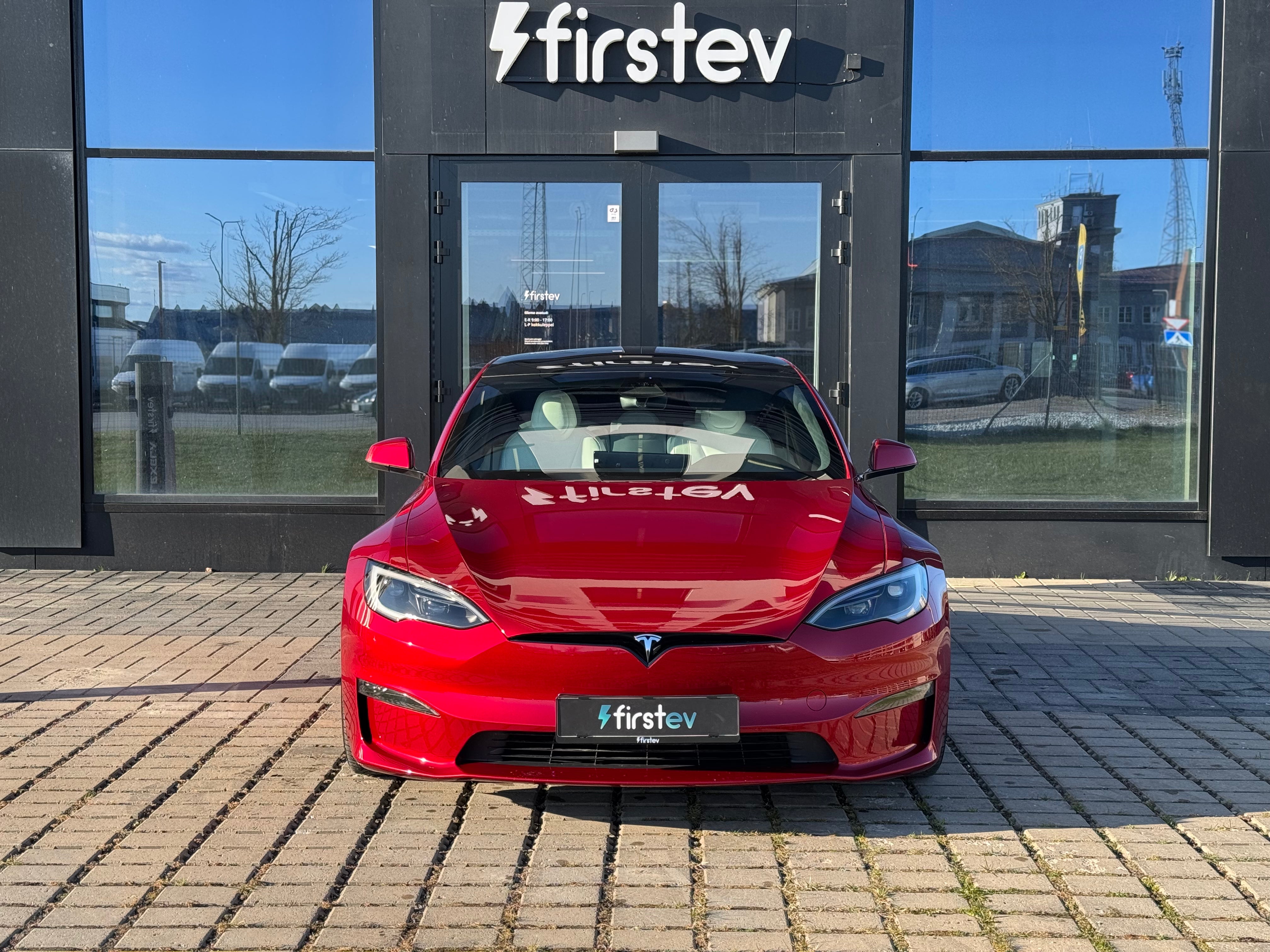 Tesla Model S Plaid