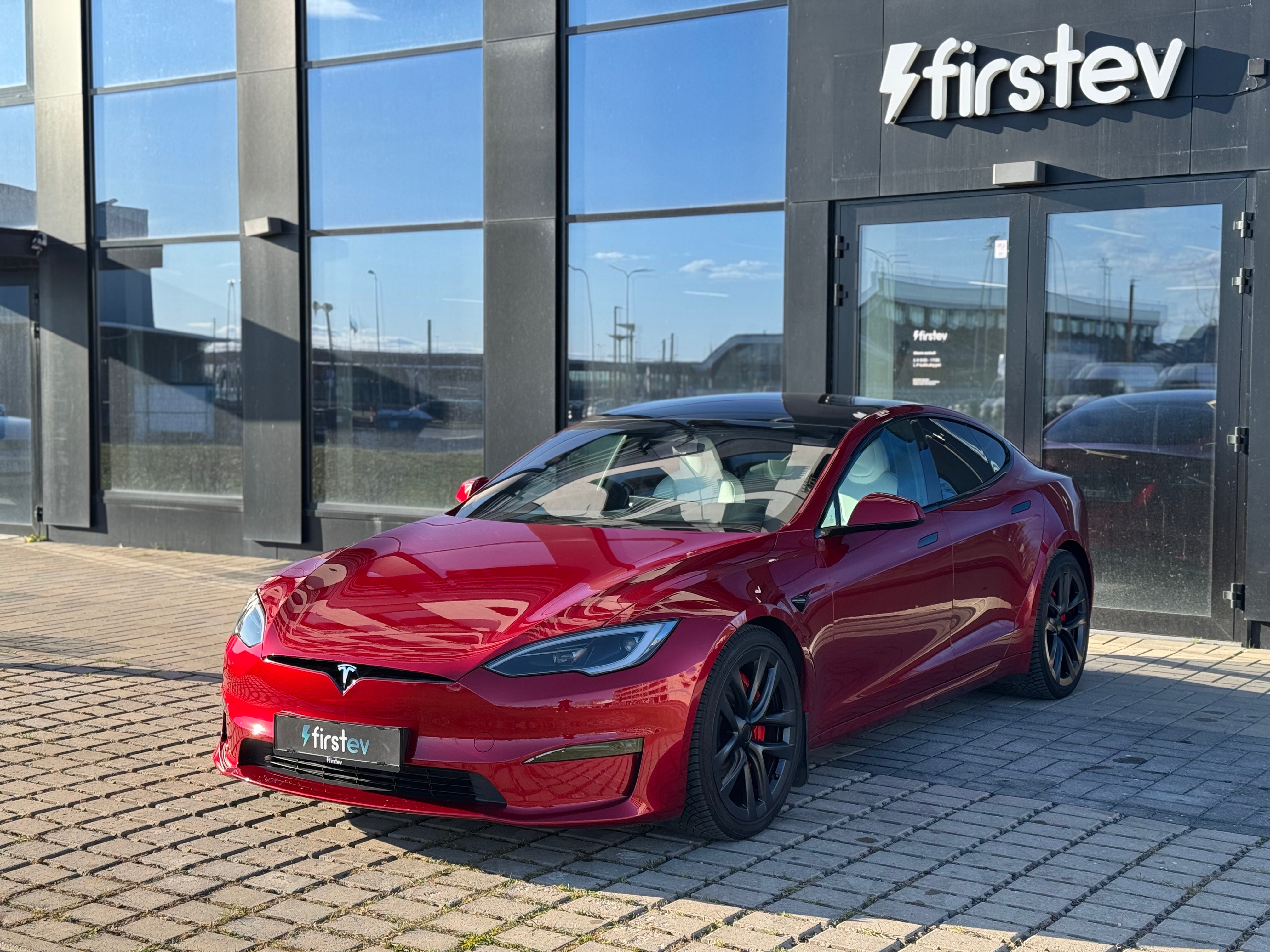 Tesla Model S Plaid