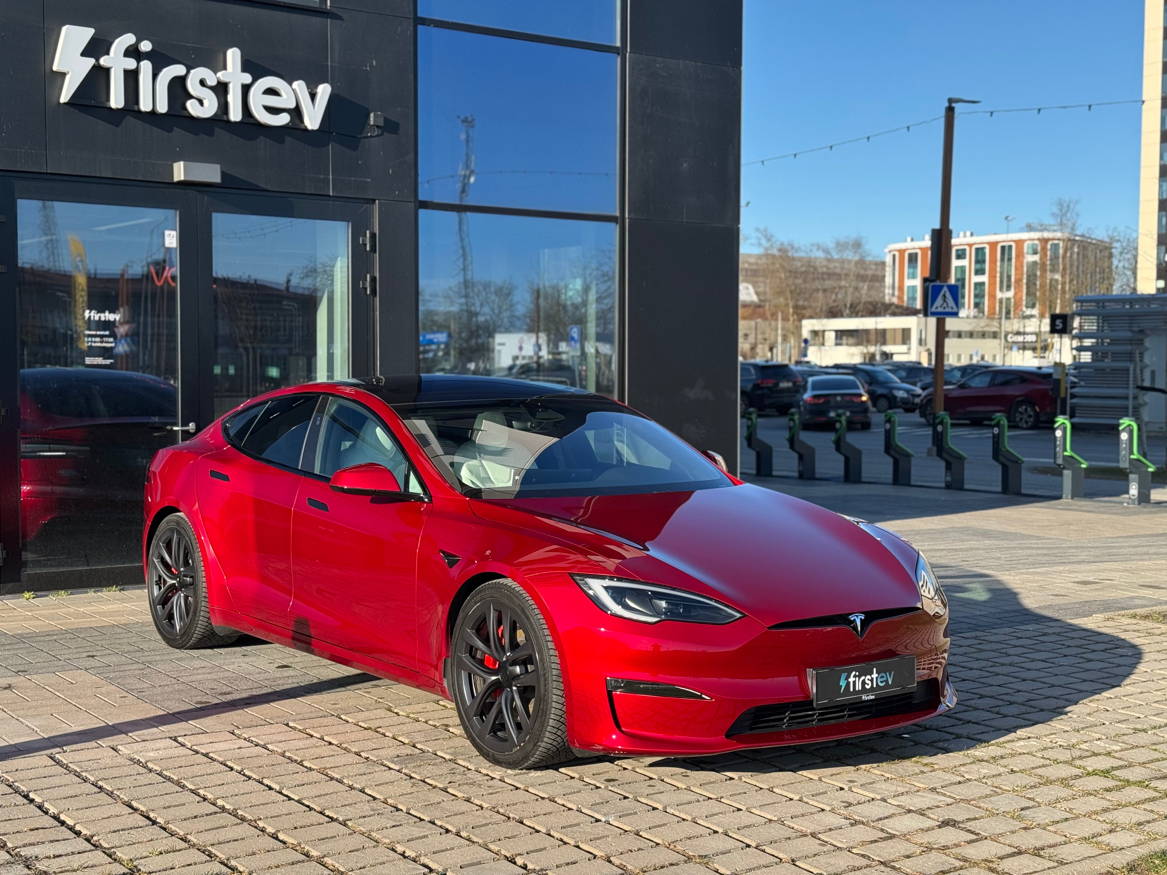 Tesla Model S Plaid