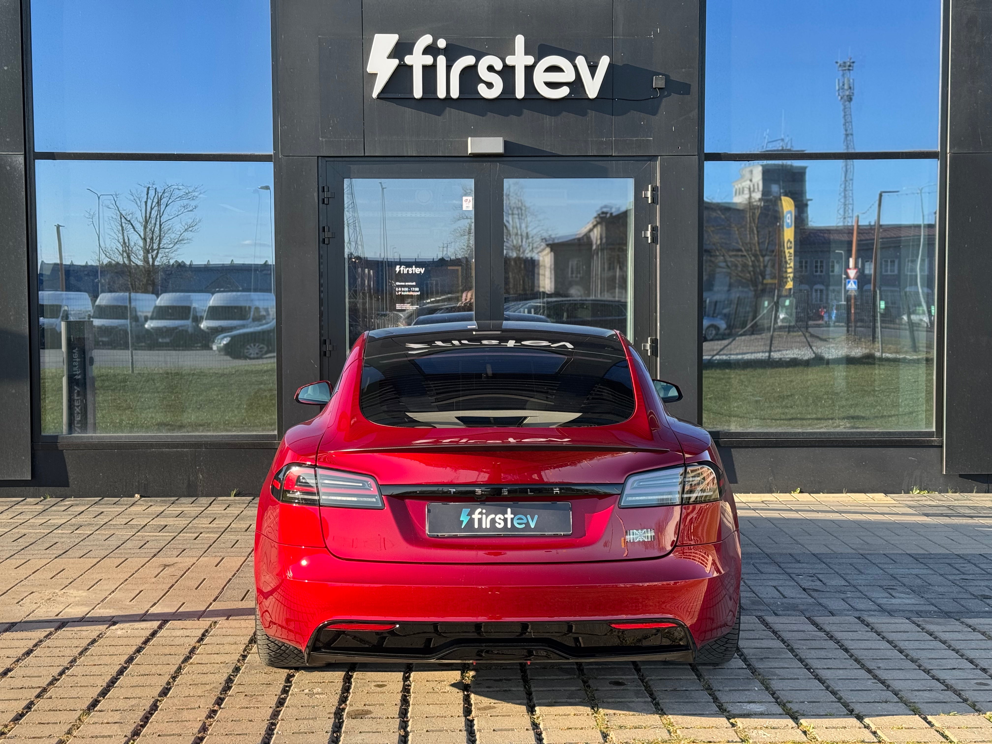 Tesla Model S Plaid