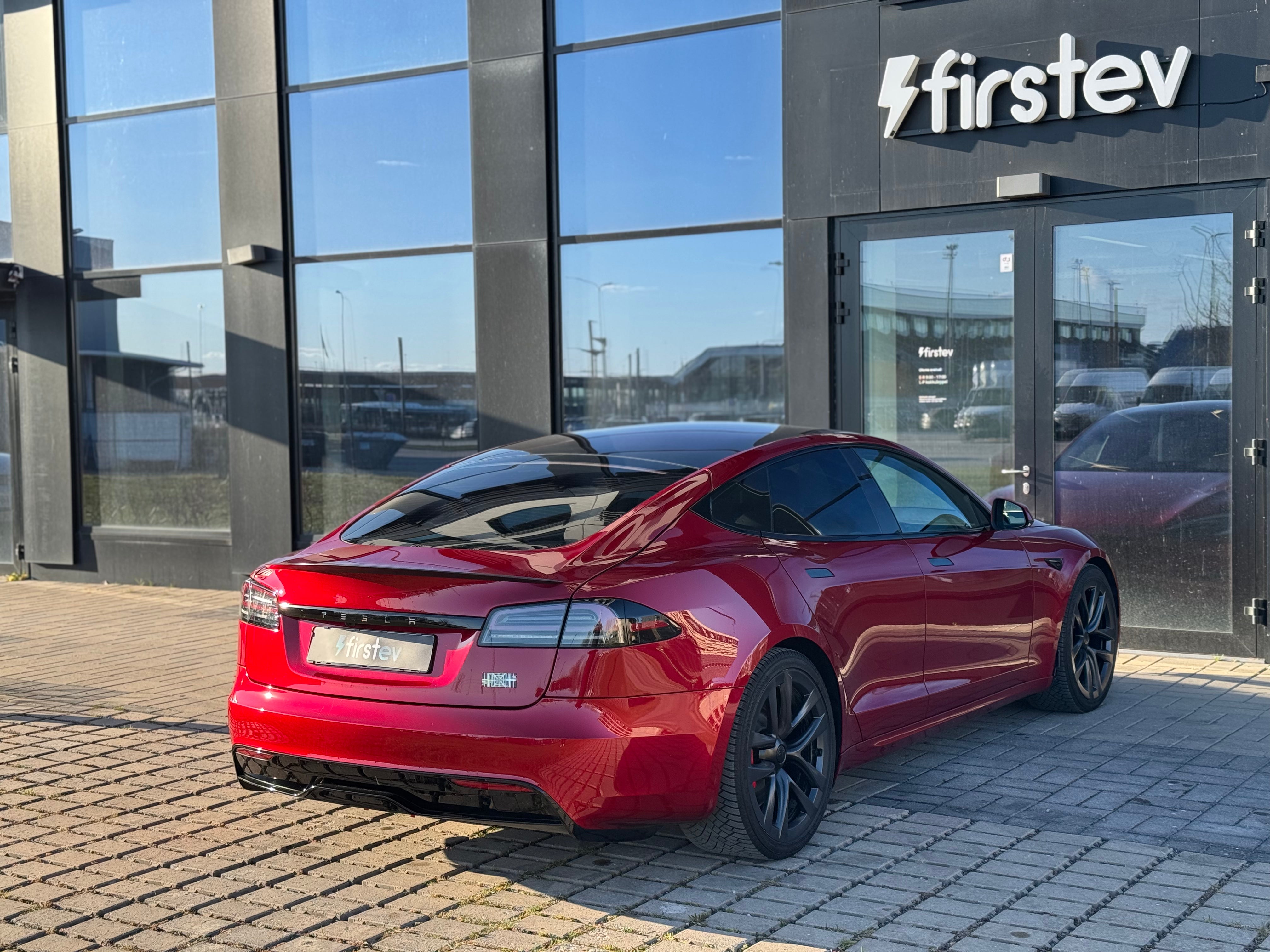 Tesla Model S Plaid