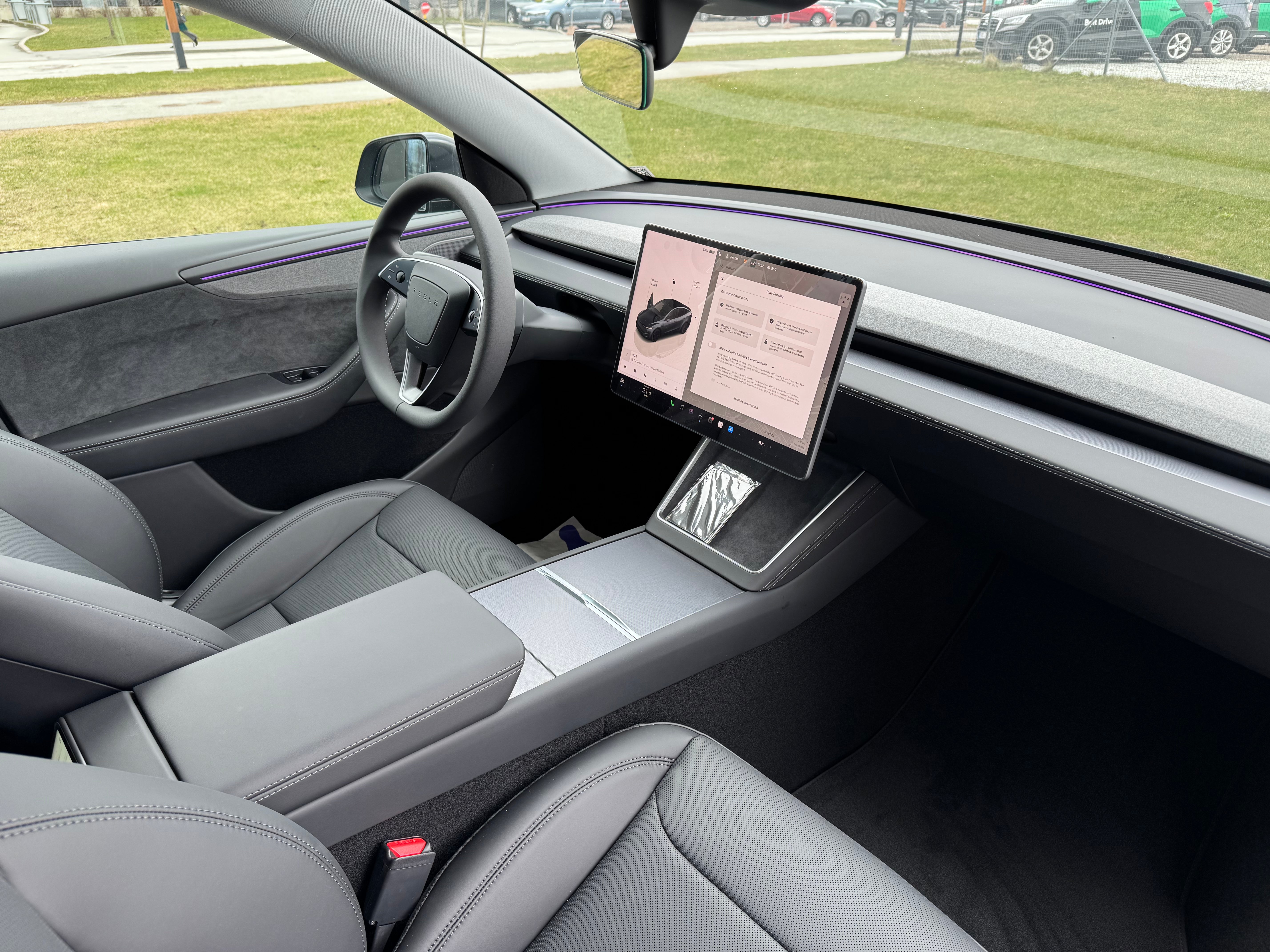 Tesla Model Y Long Range 2025