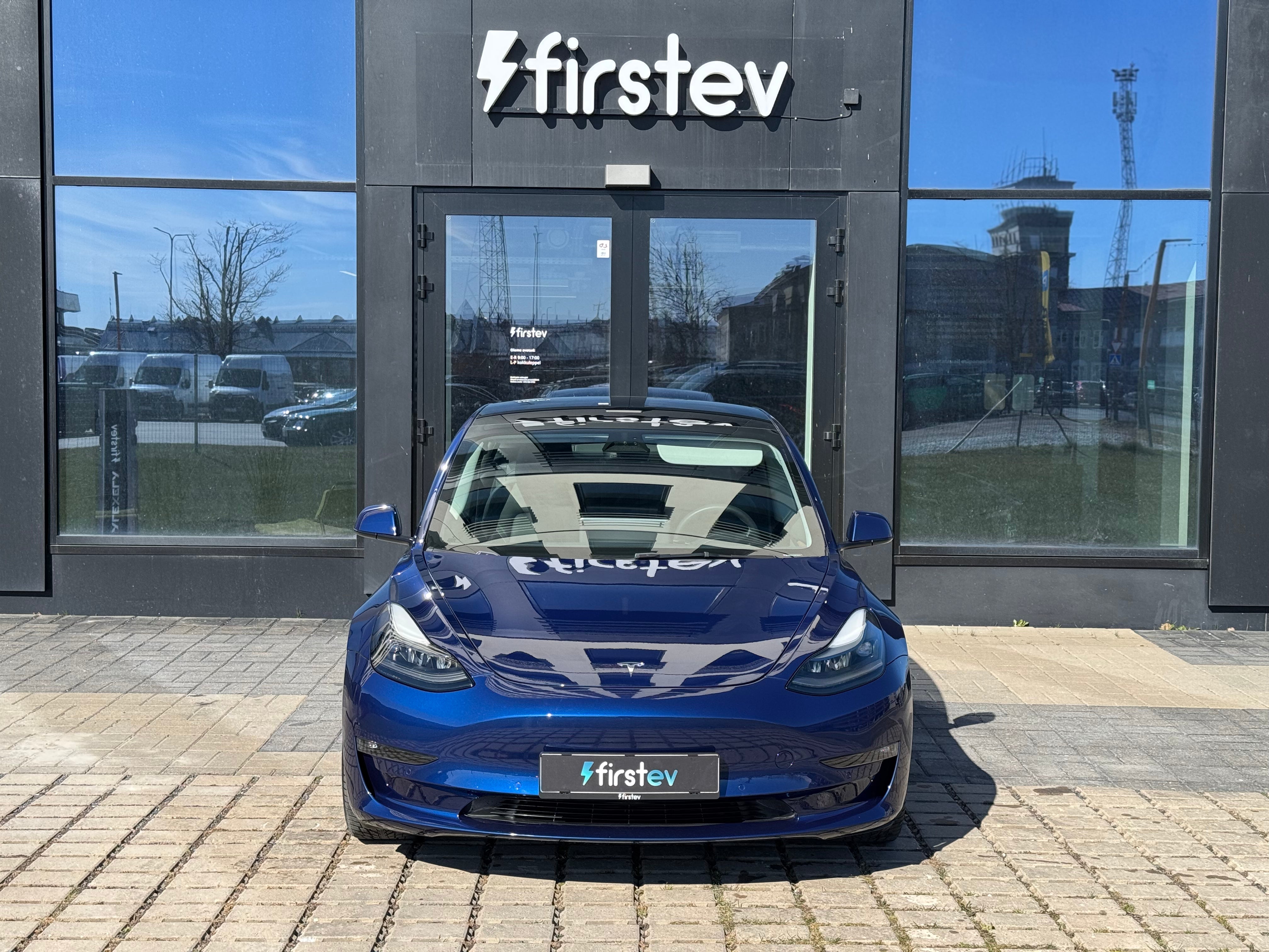 Tesla Model 3 Performance