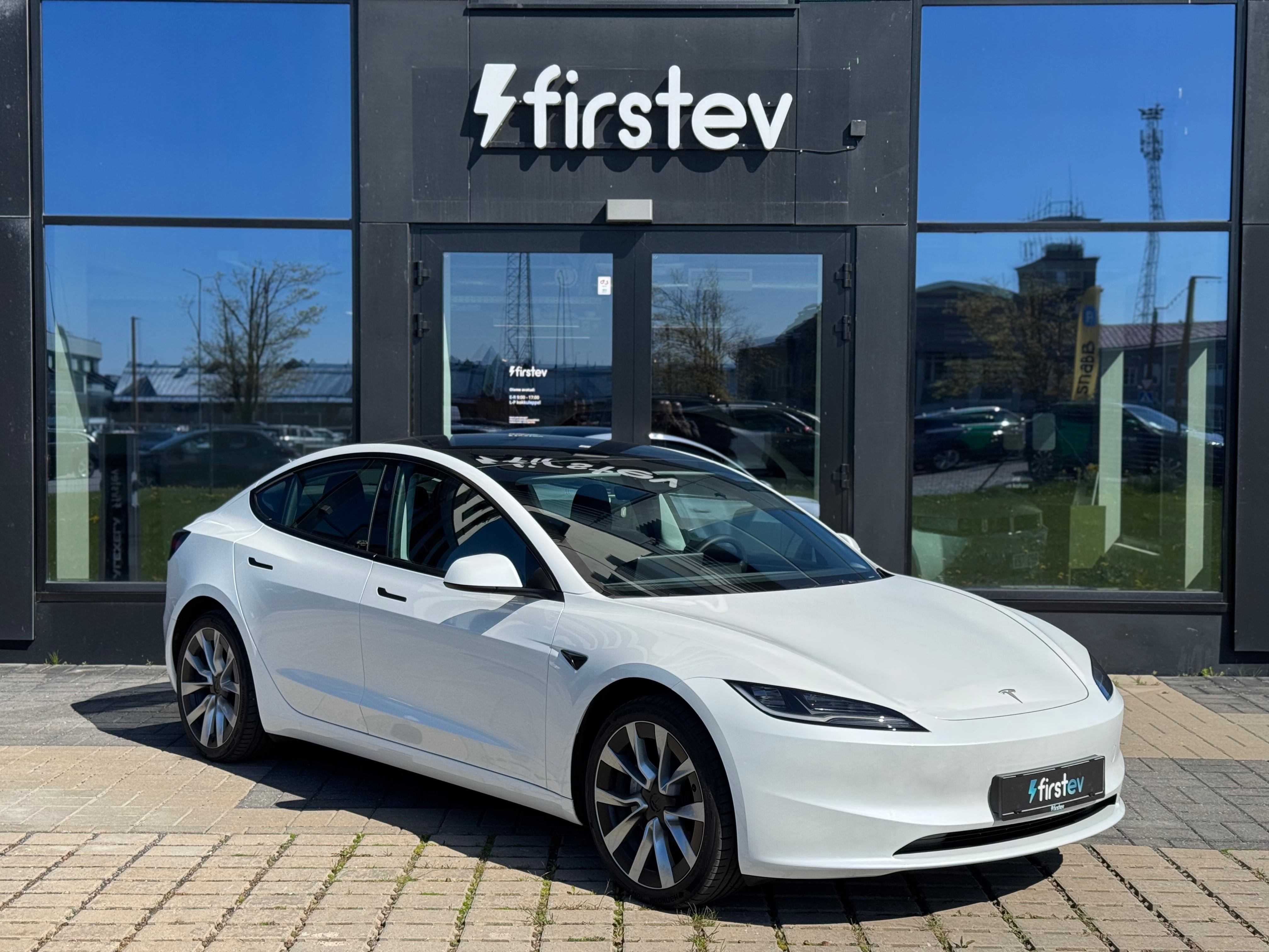 Tesla Model 3 Long Range 2024