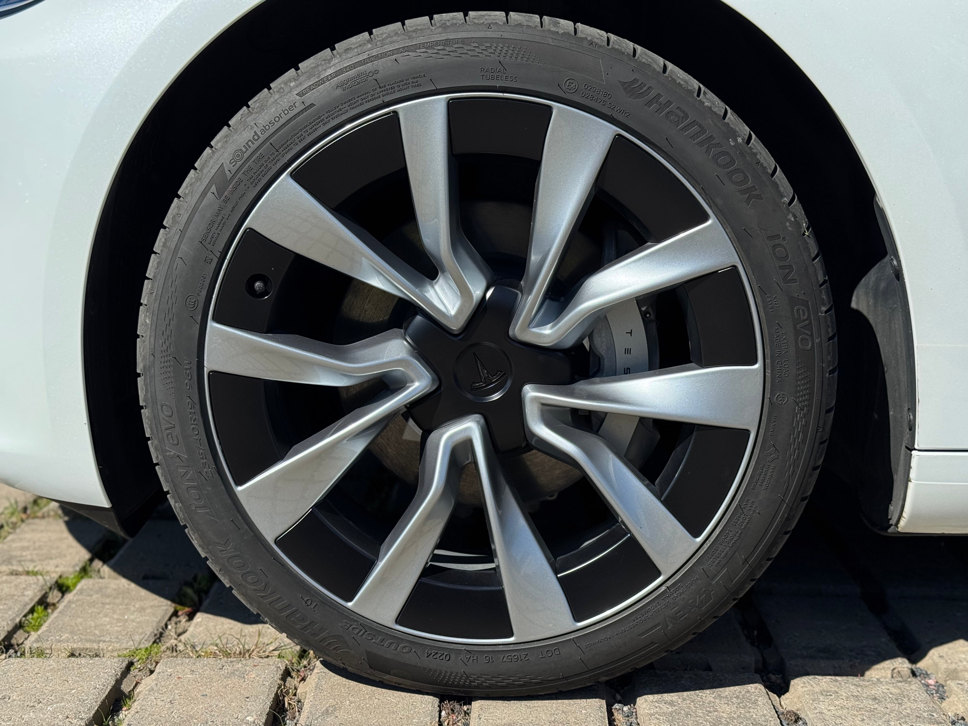 Tesla Model 3 Long Range 2024