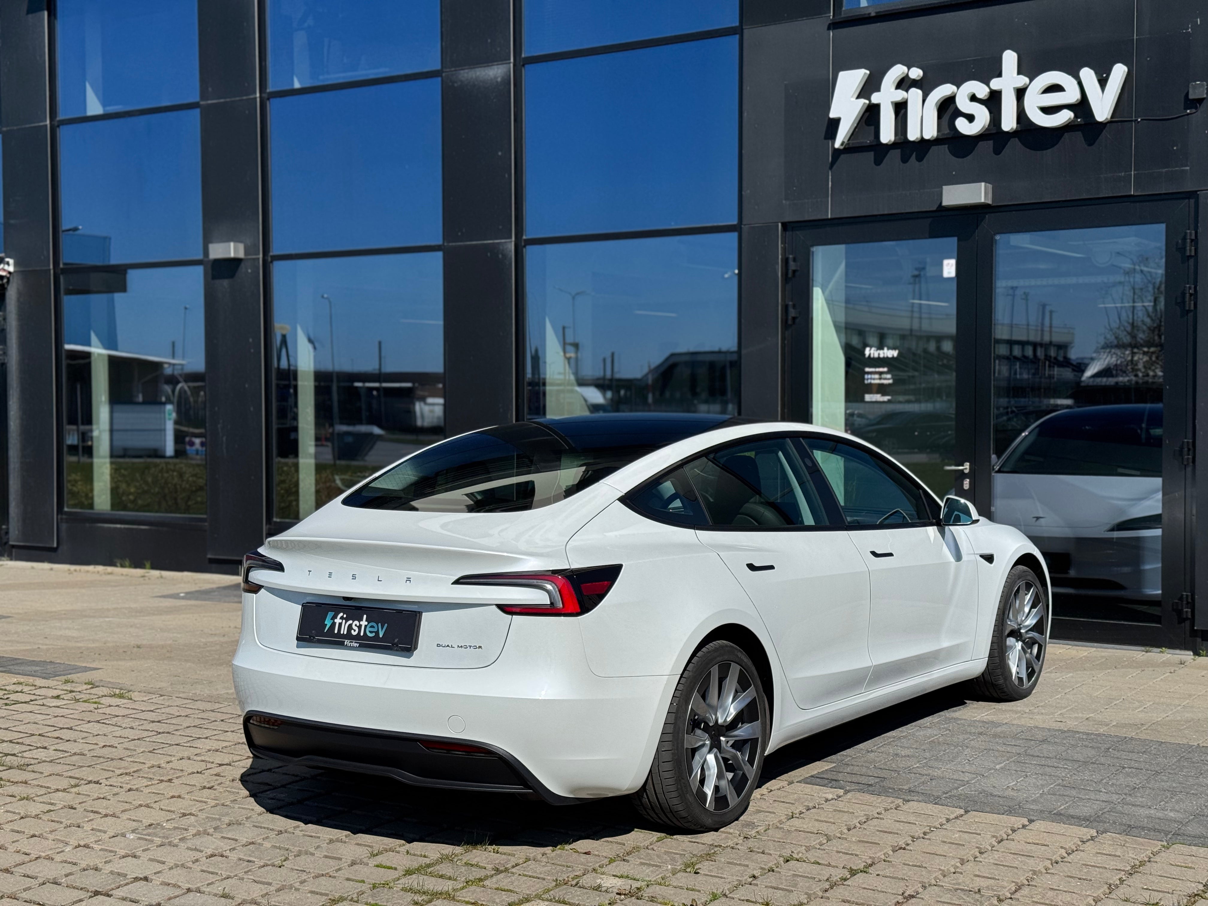 Tesla Model 3 Long Range 2024