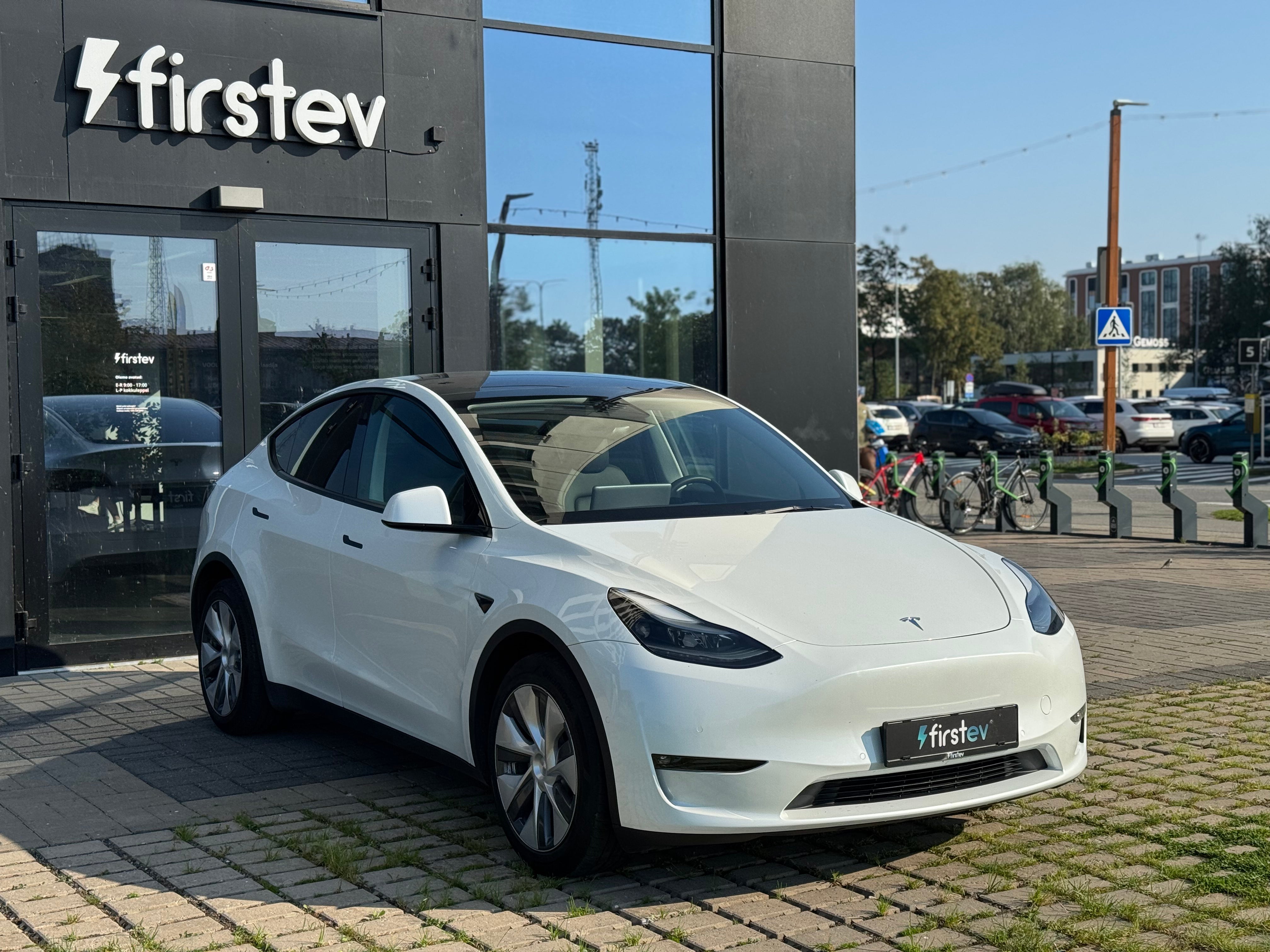 Tesla Model Y Long Range AWD 2022