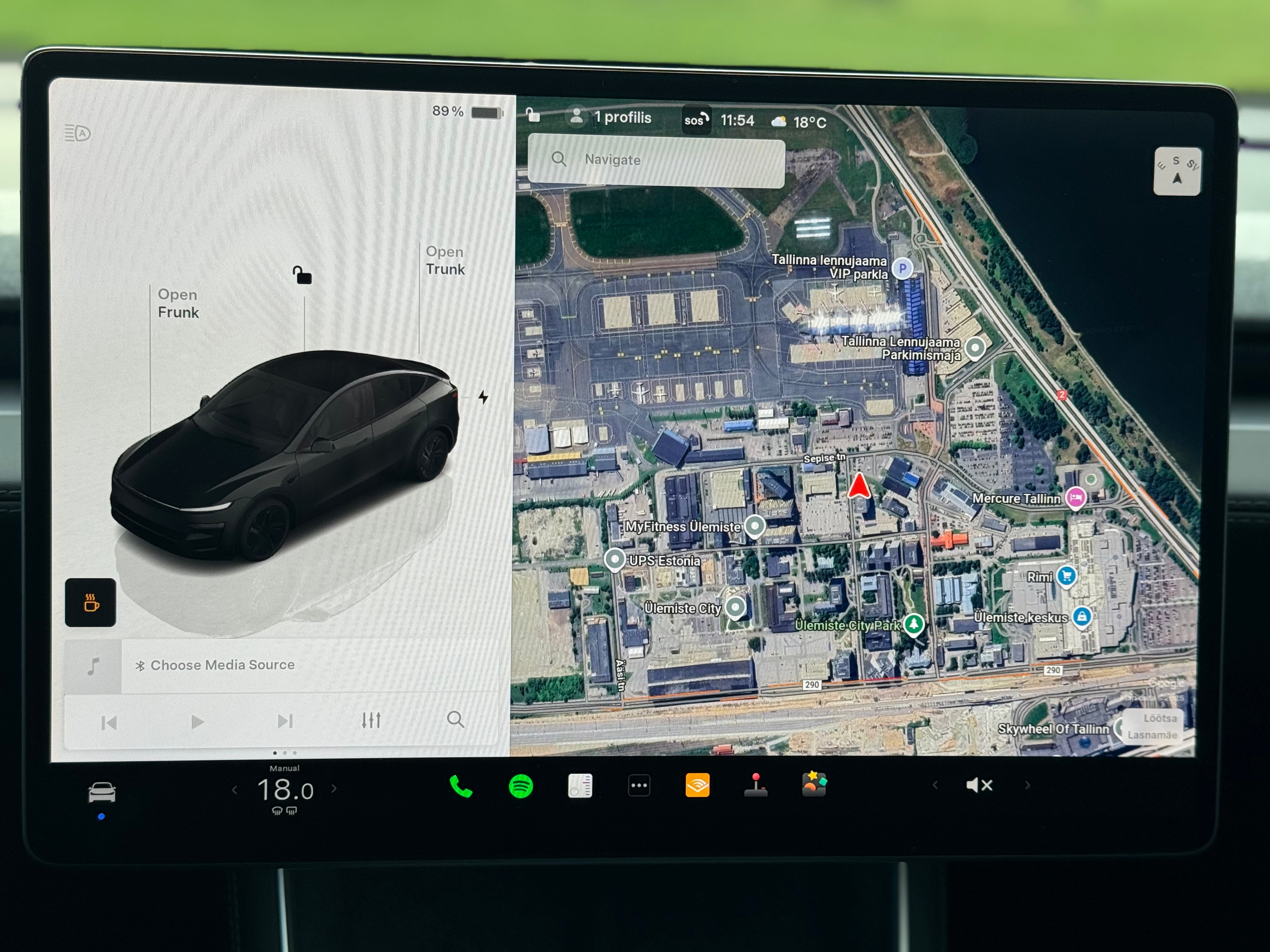 Tesla Model Y Long Range AWD 2025