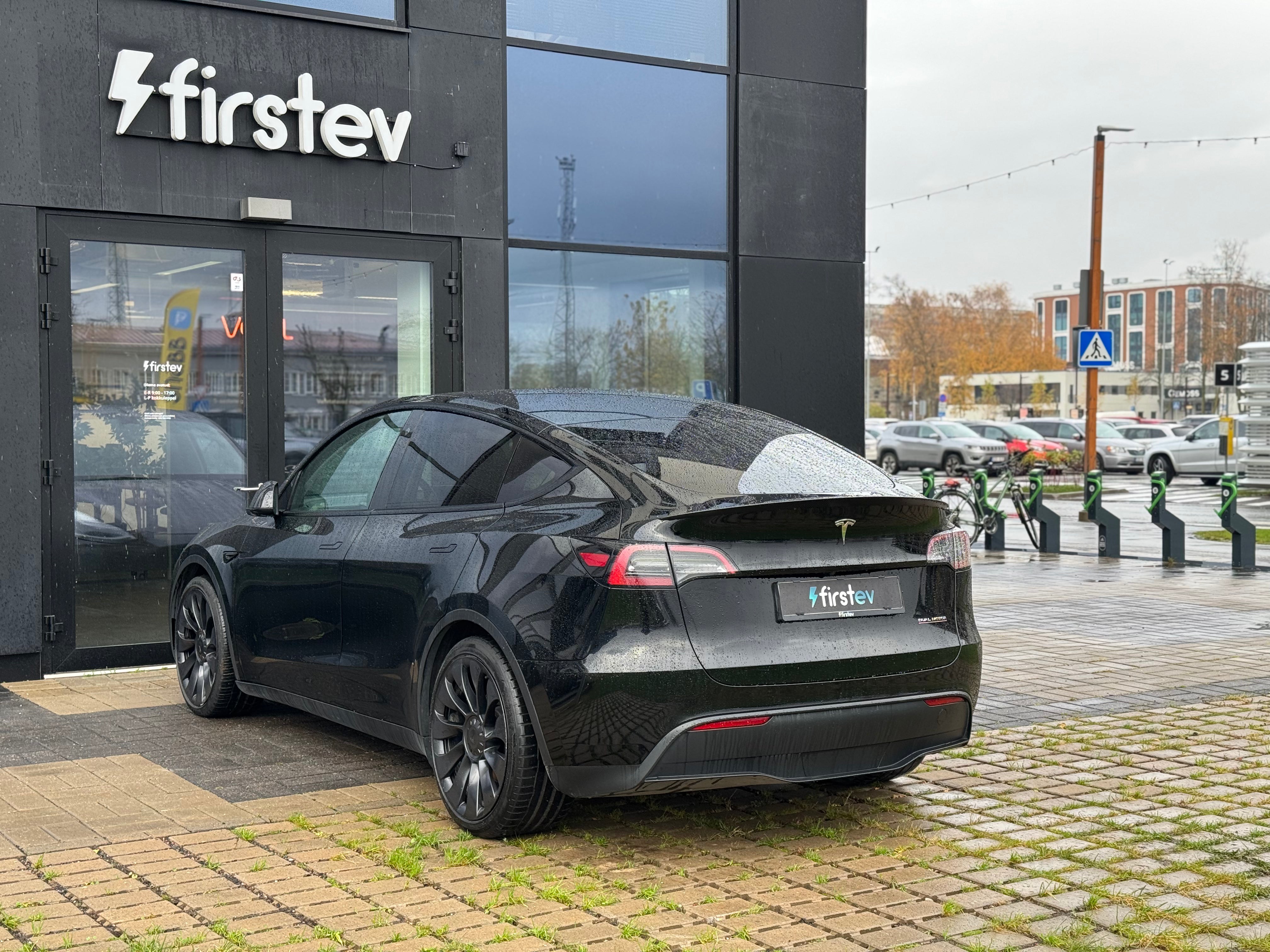 Tesla Model Y Performance 2022