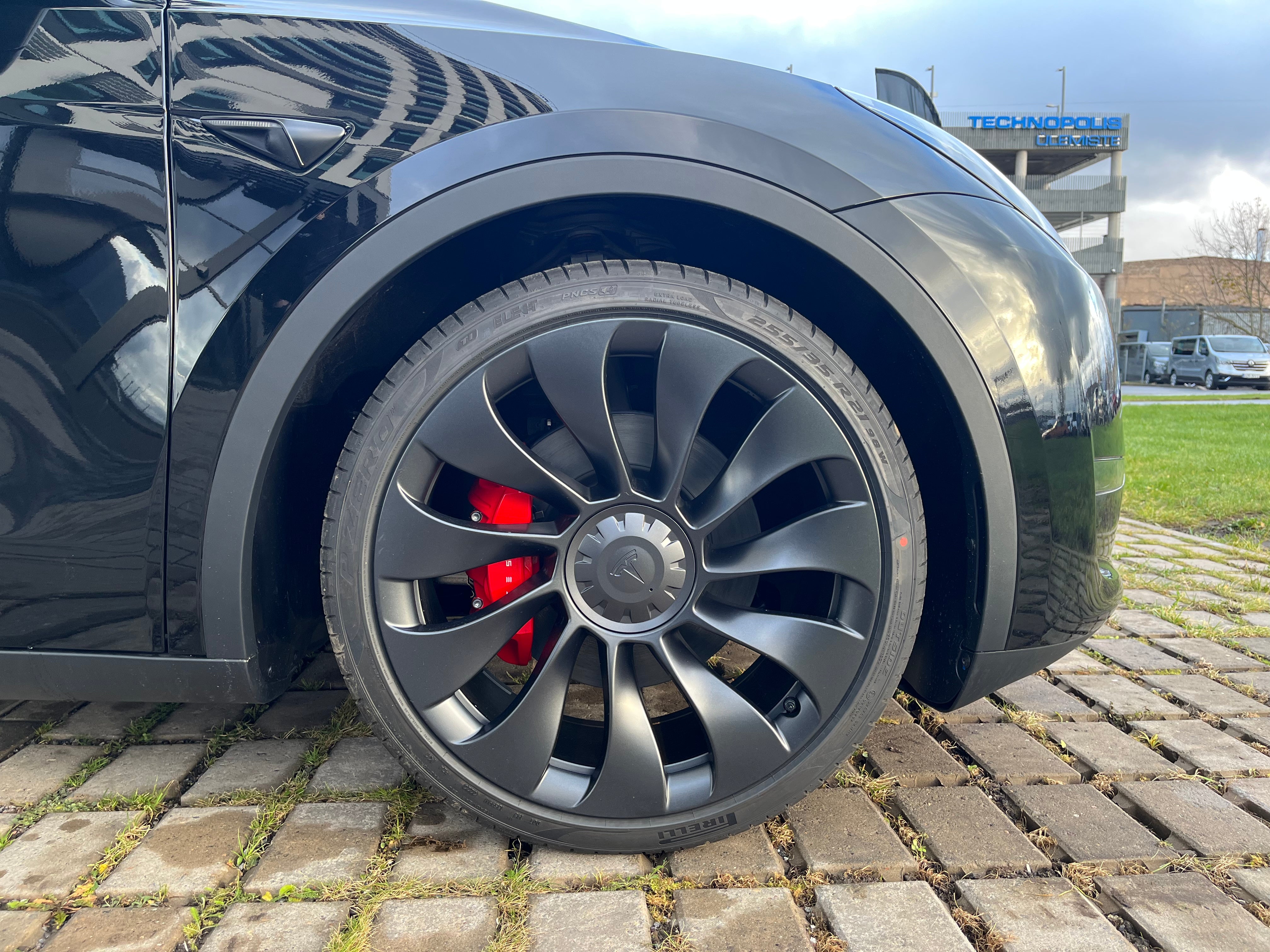 Tesla Model Y Performance 2024