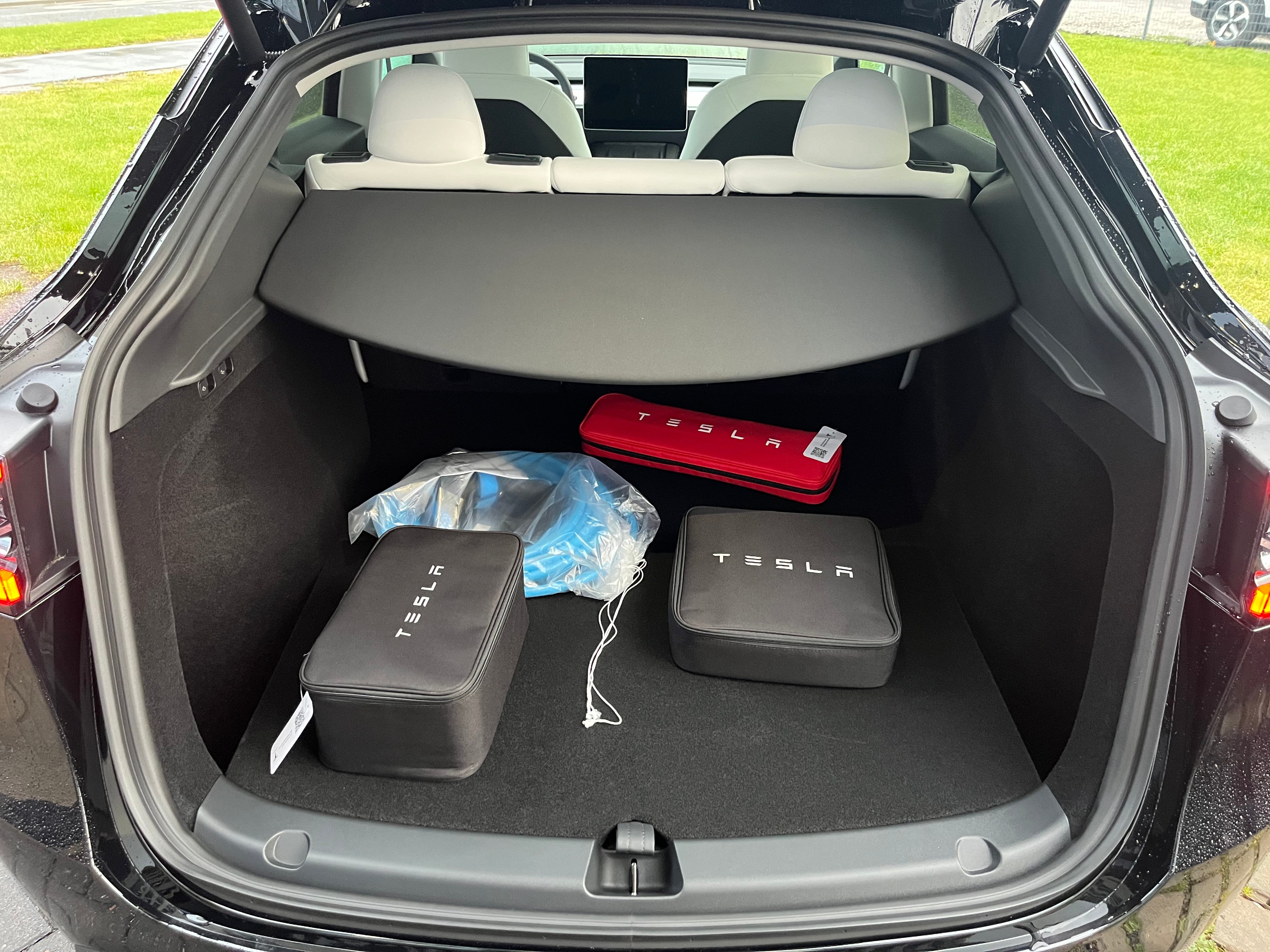 Tesla Model Y Performance 2024