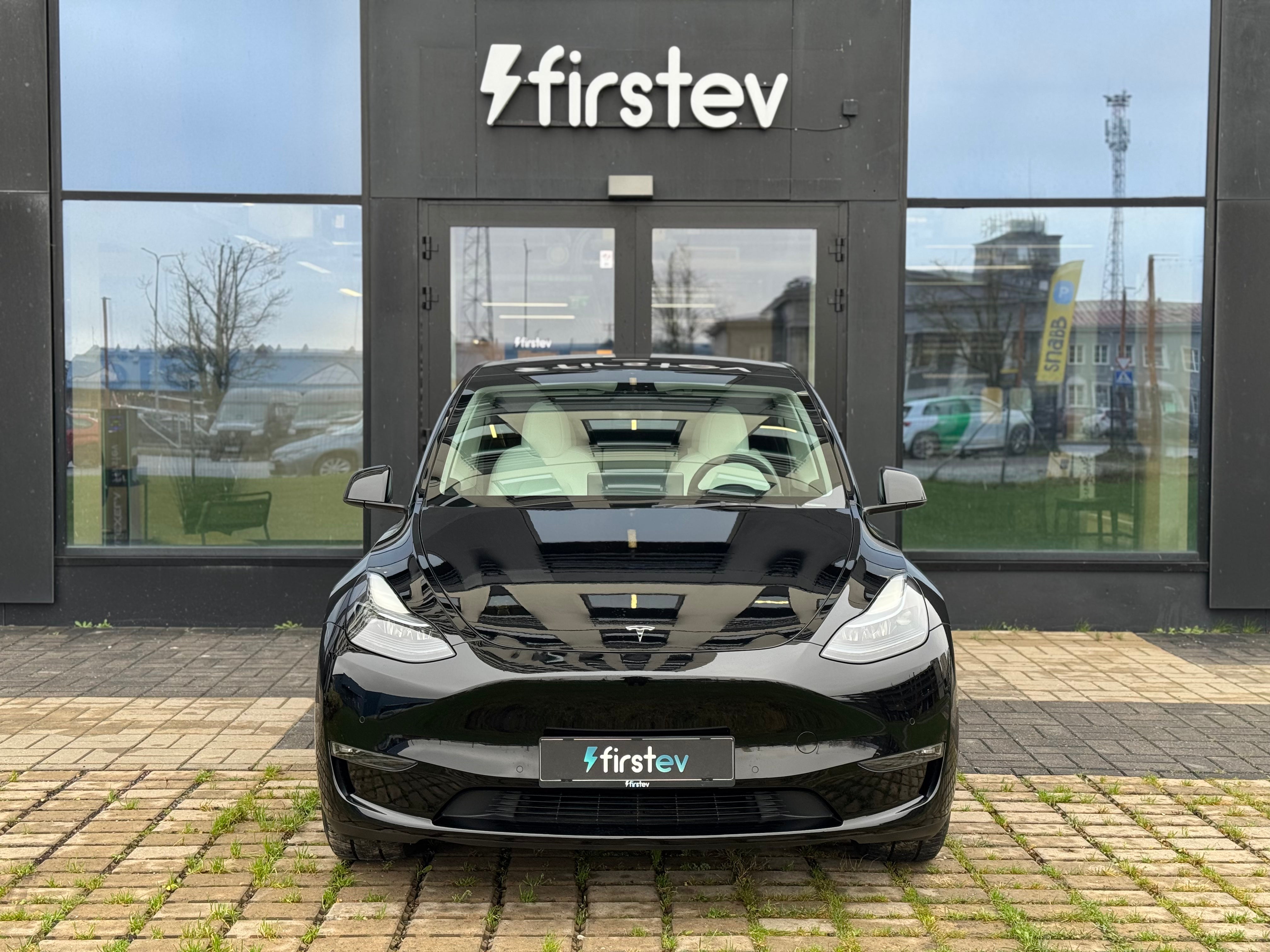 Tesla Model Y Long Range 2022