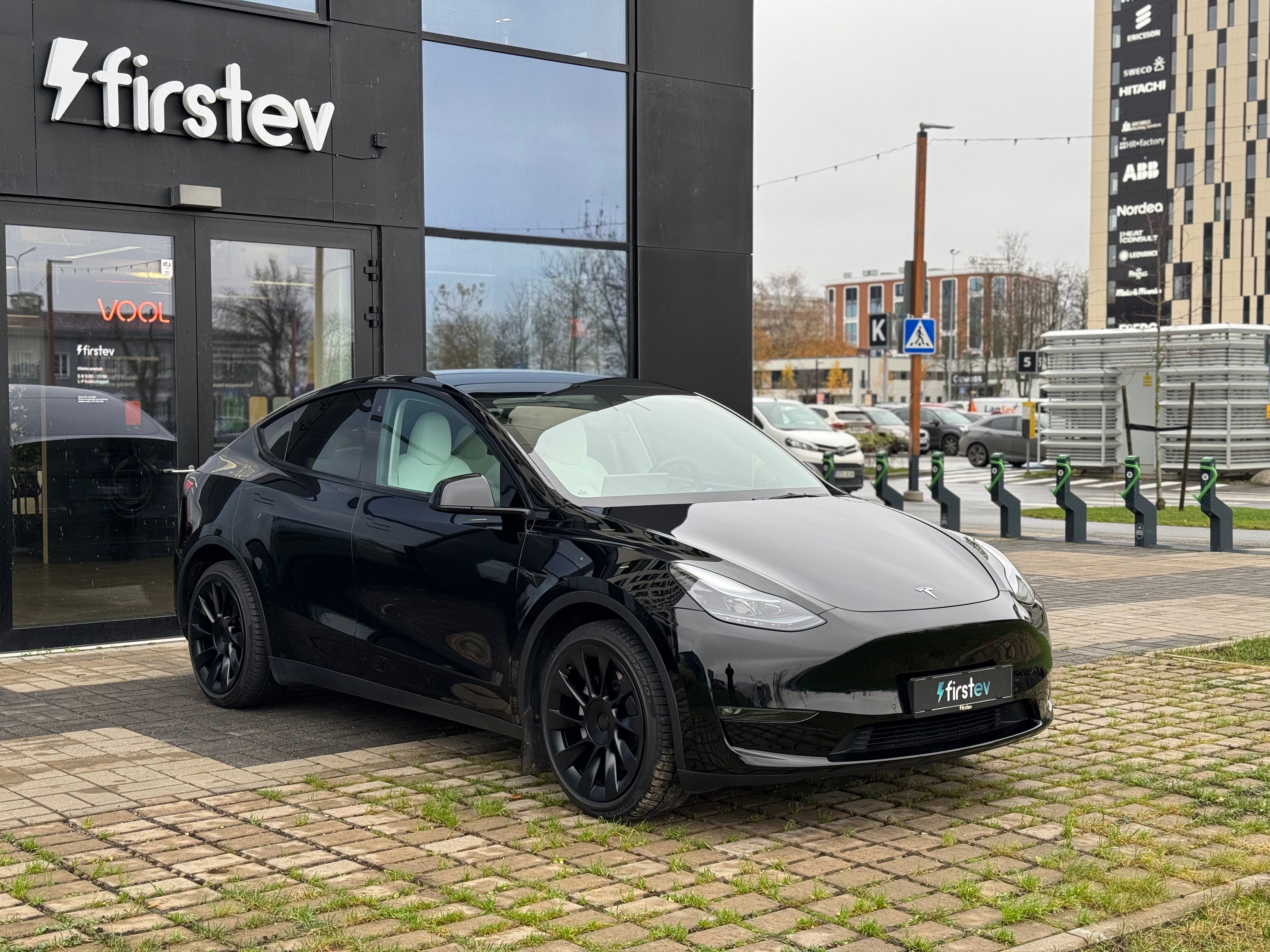 Tesla Model Y Long Range 2022