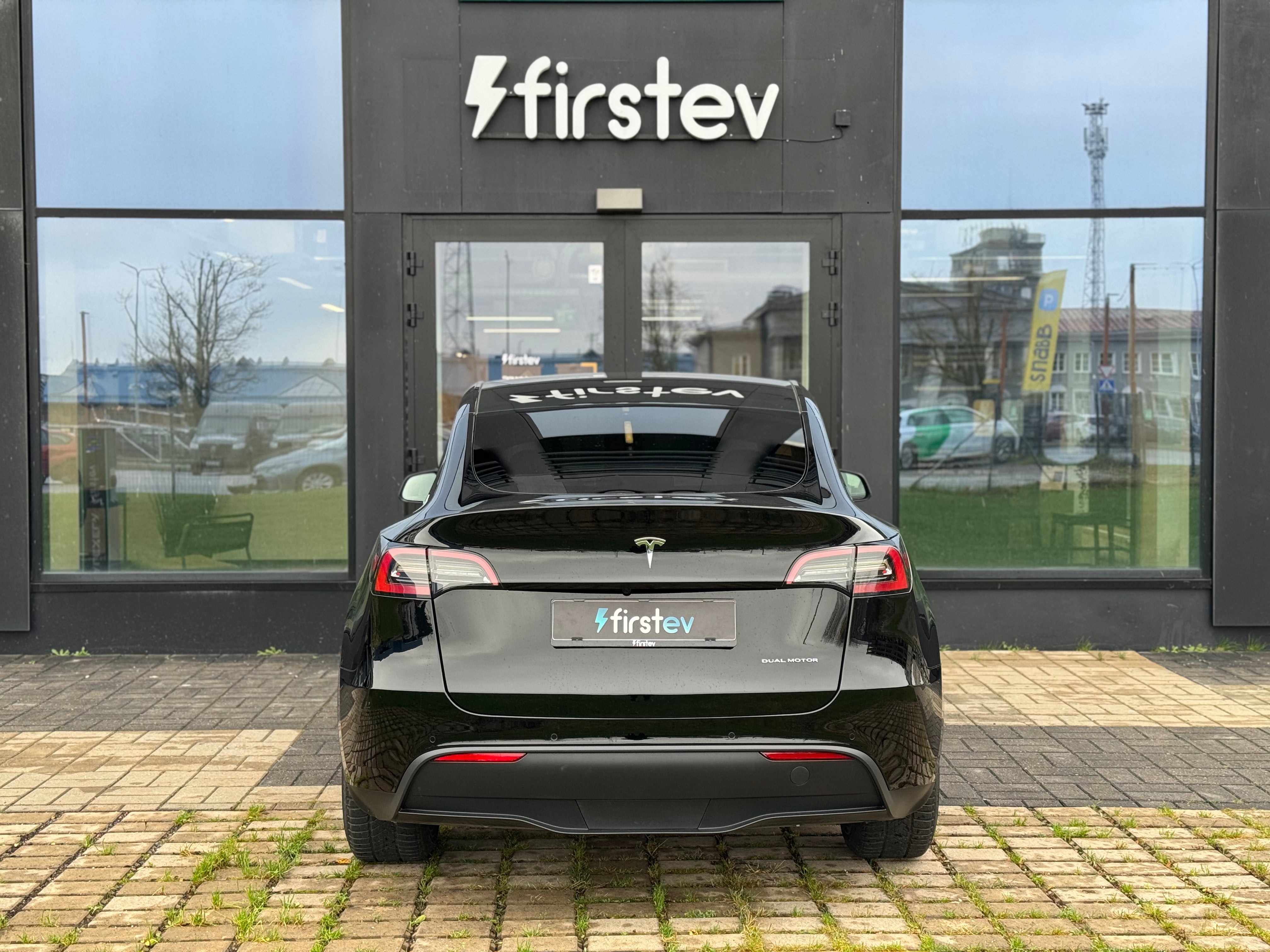 Tesla Model Y Long Range 2022