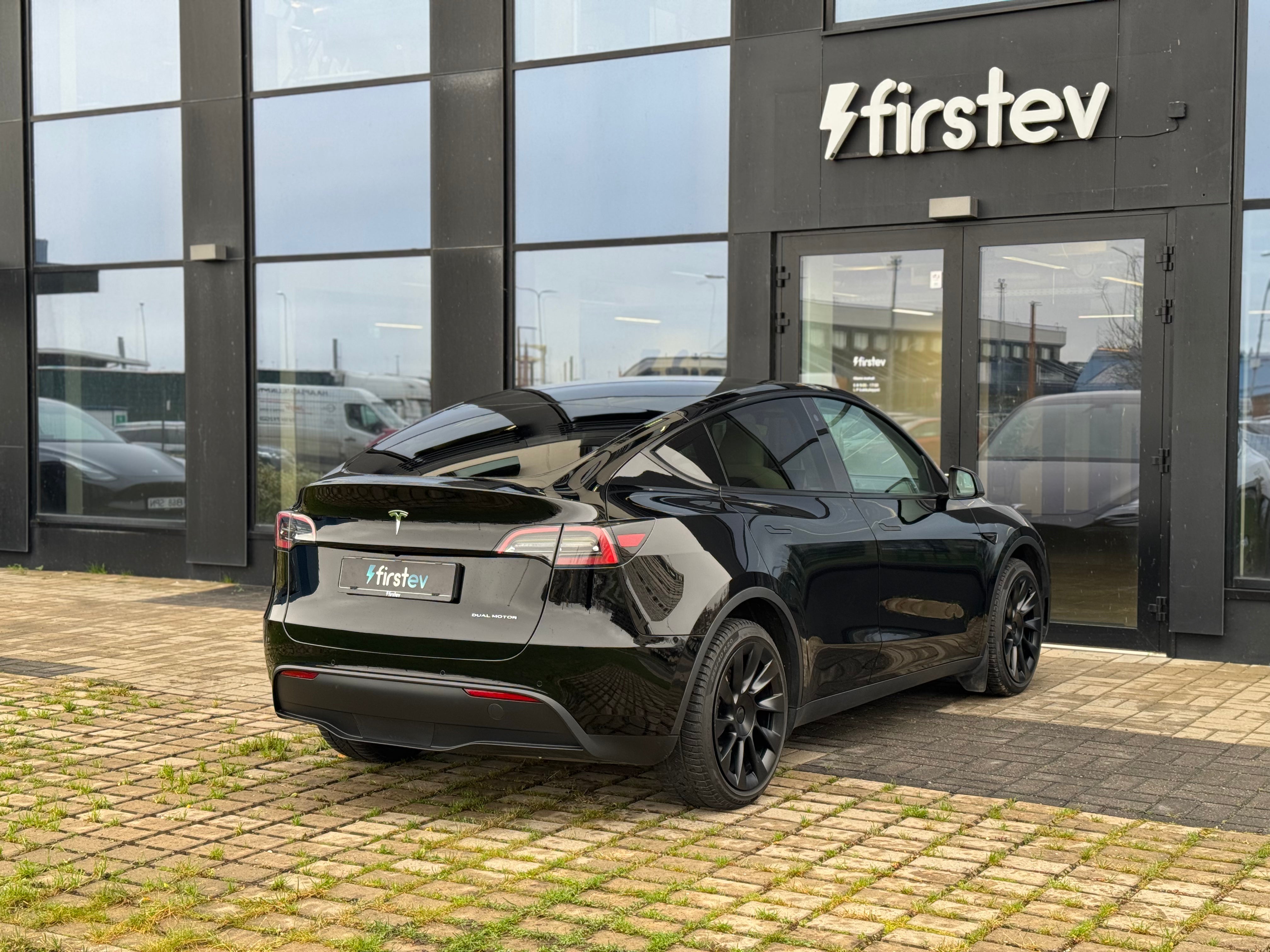 Tesla Model Y Long Range 2022