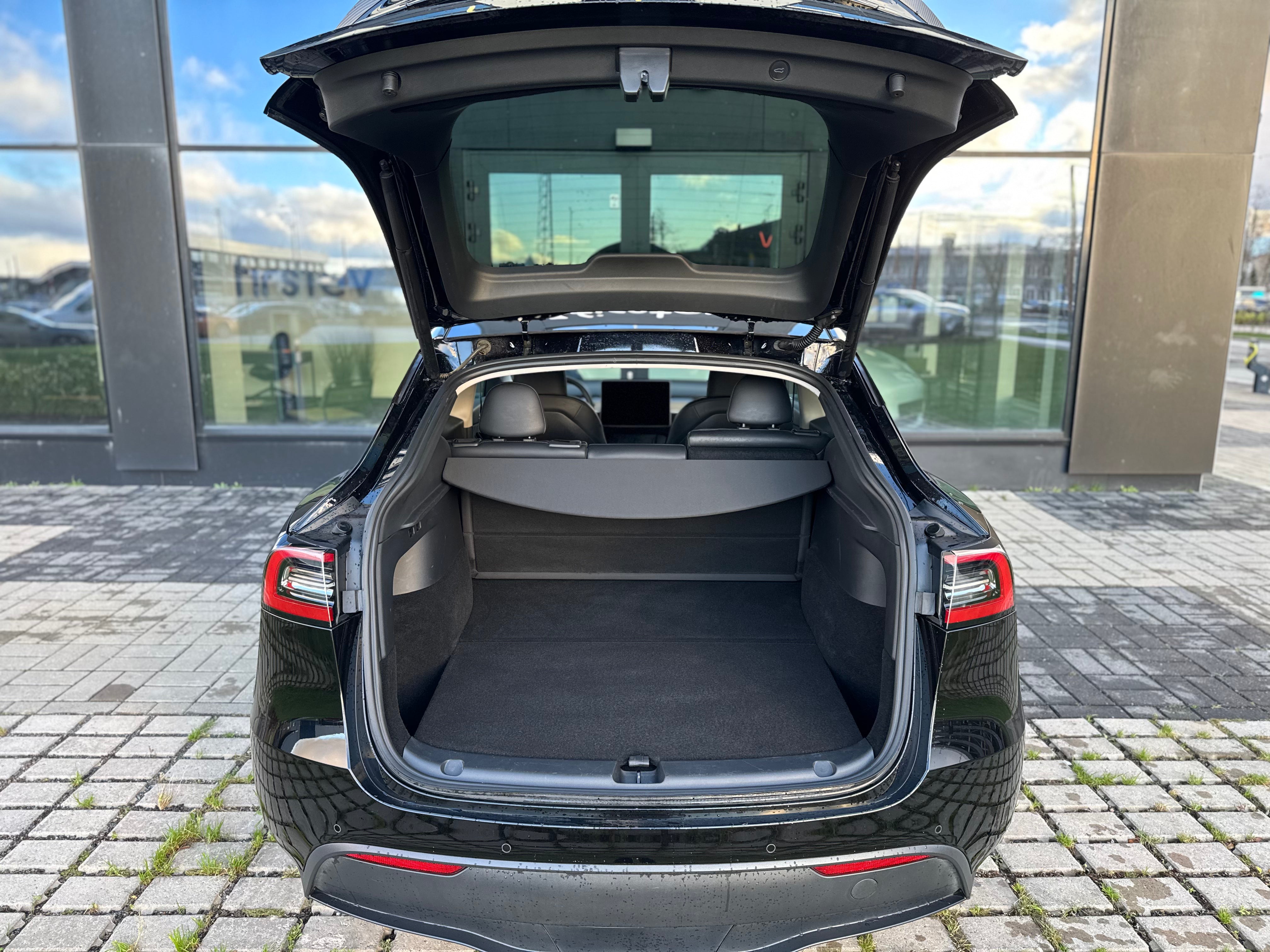 Tesla Model Y Long Range 2022