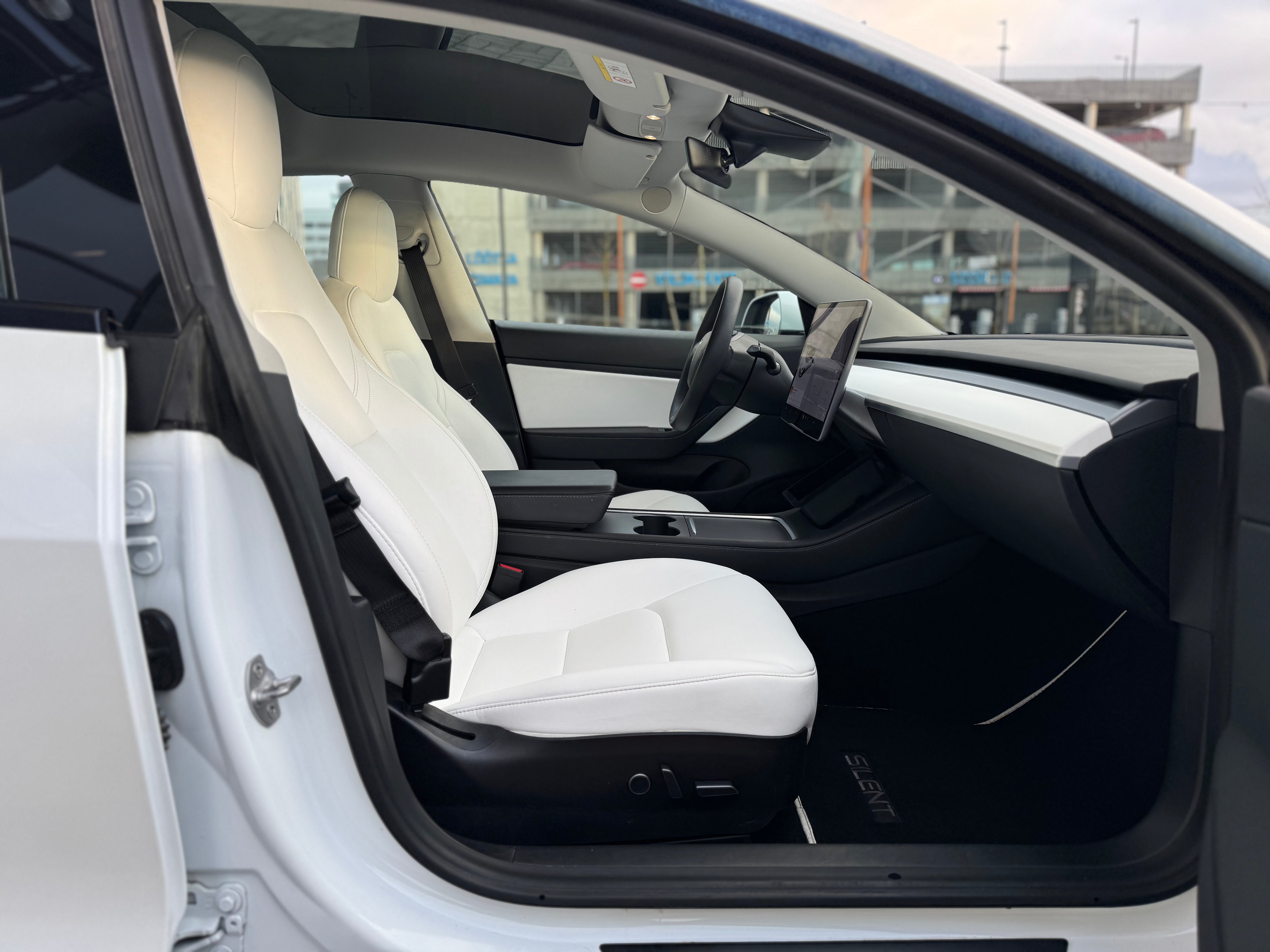 Tesla Model 3 Standard Range Plus 2021