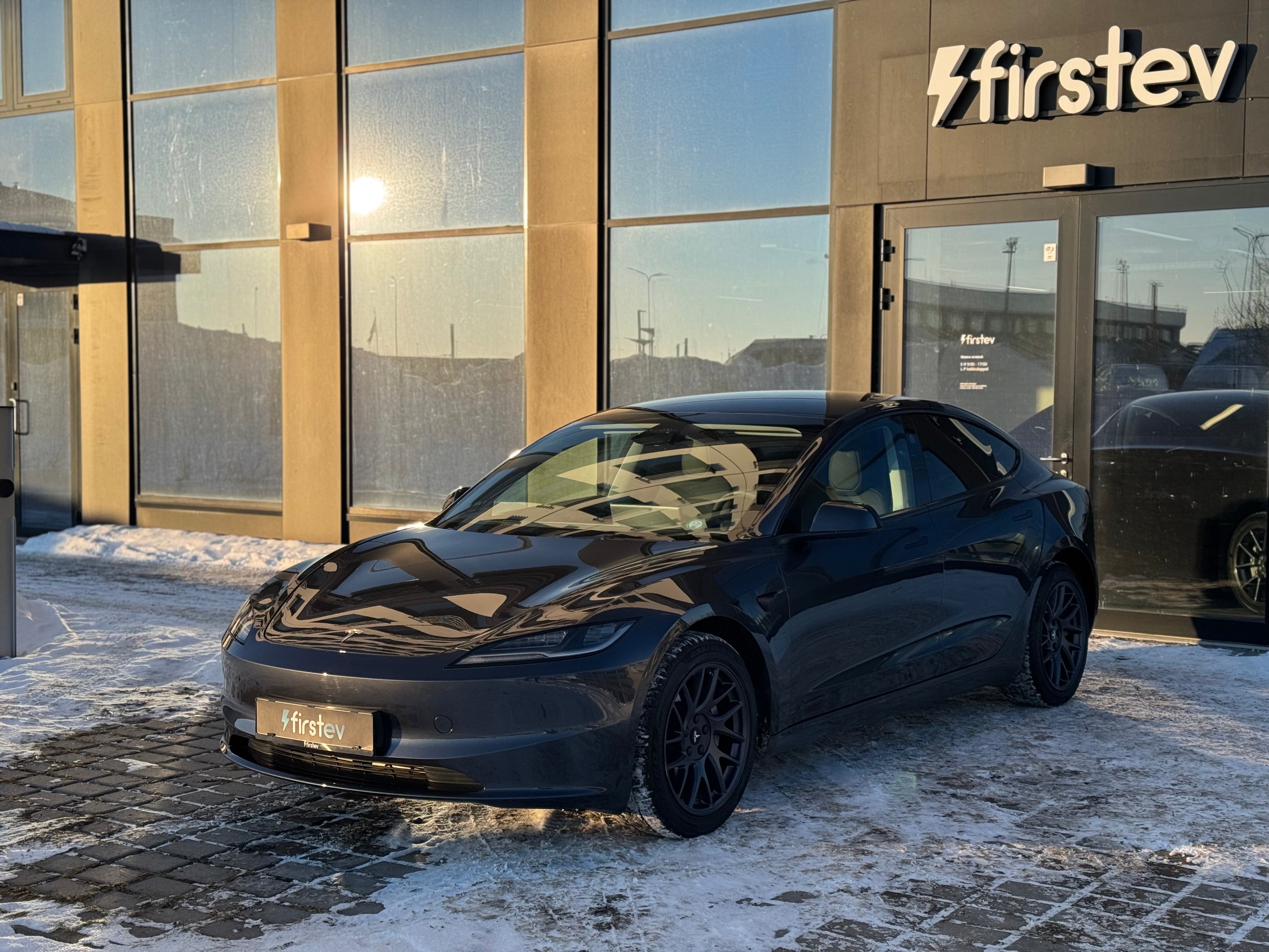 Tesla Model 3 Standard Range RWD