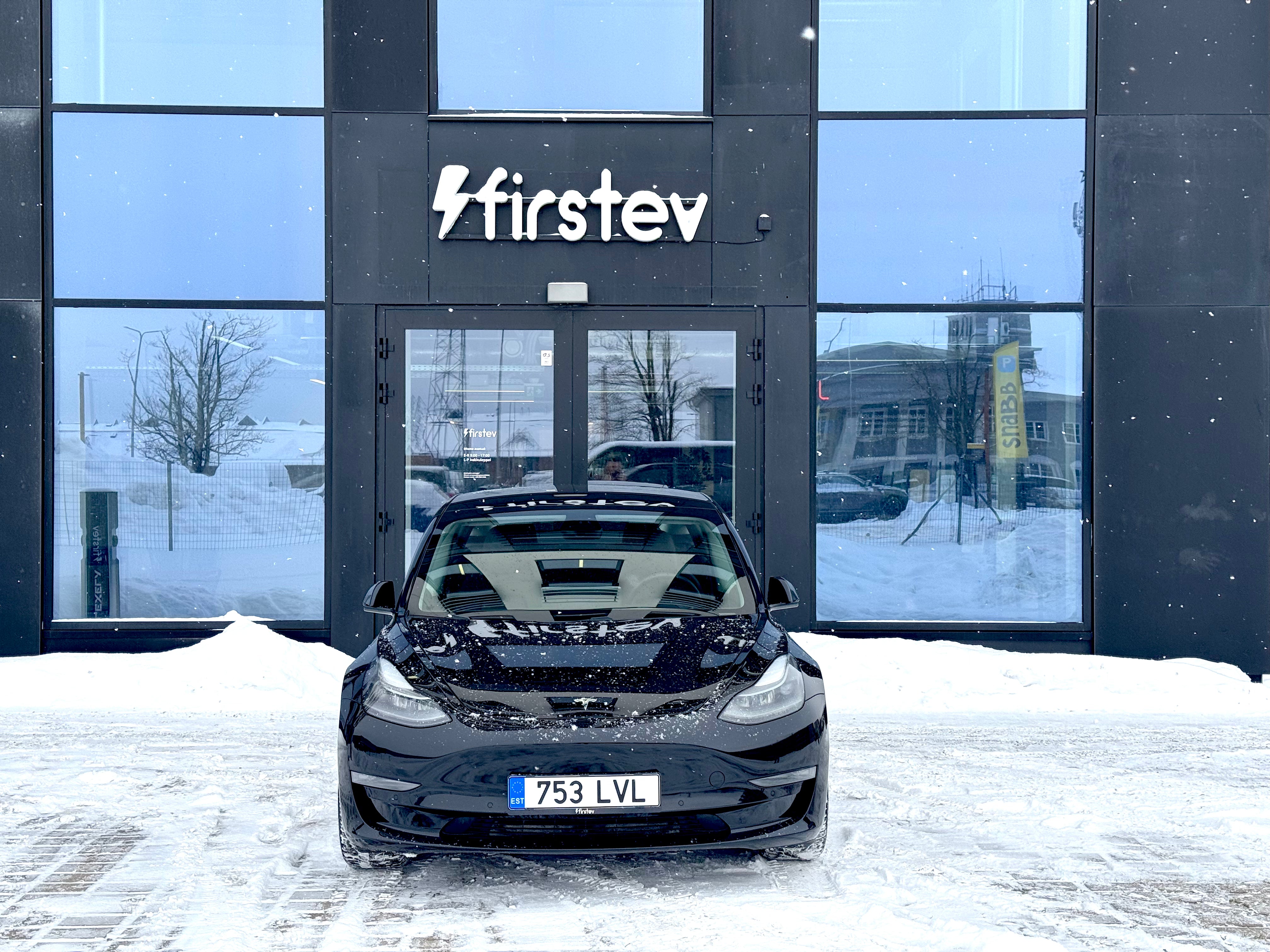 Tesla Model 3 Long Range