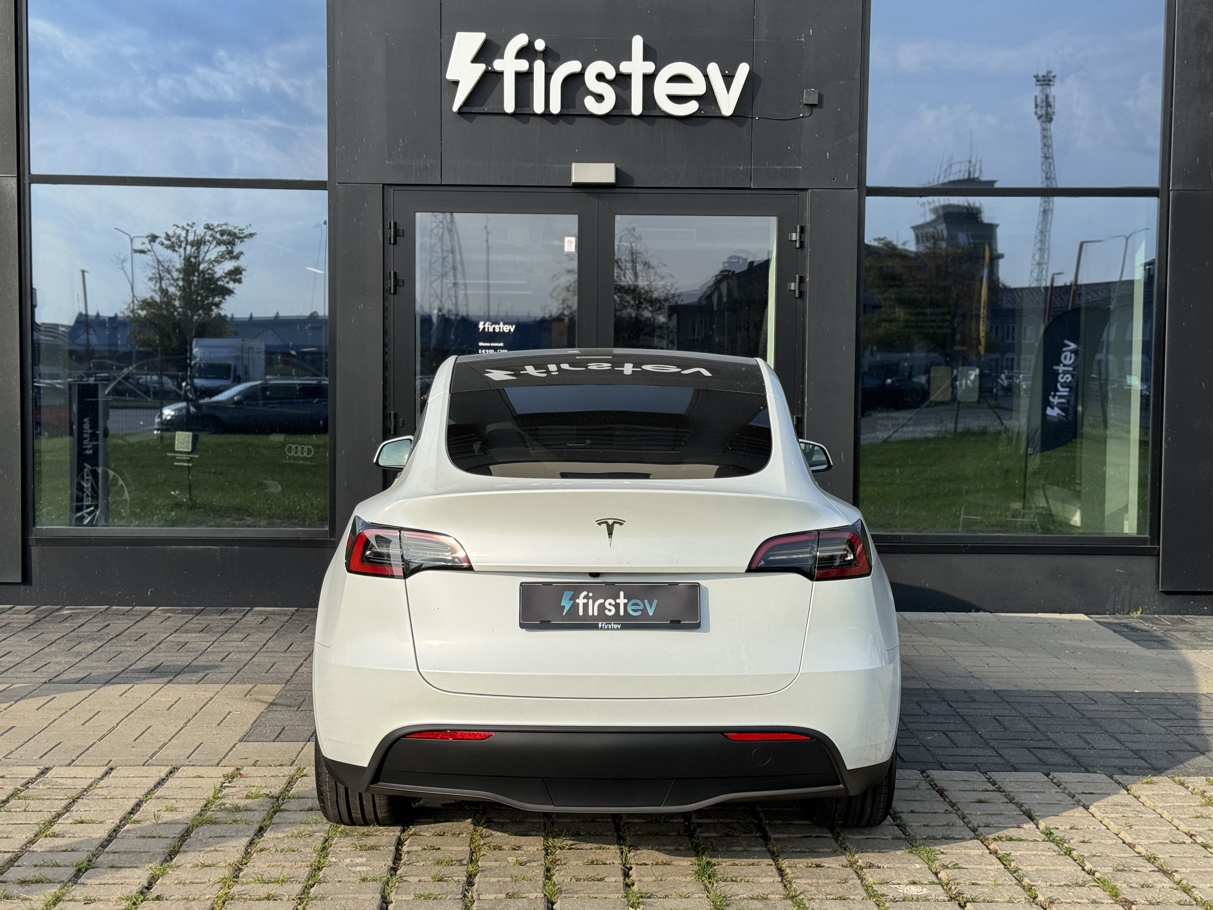 Tesla Model Y Long Range RWD 2024