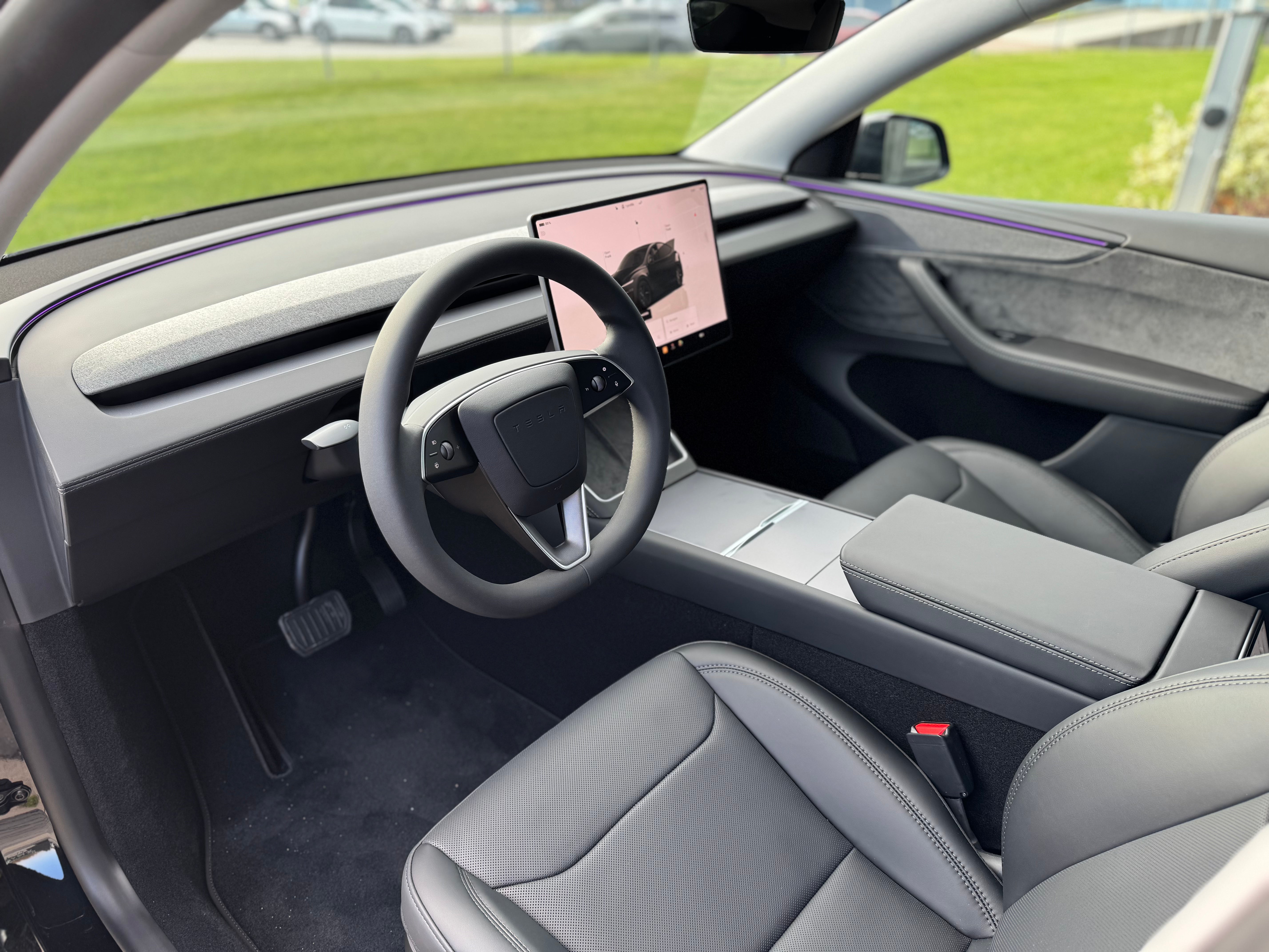 Tesla Model Y Long Range AWD 2025