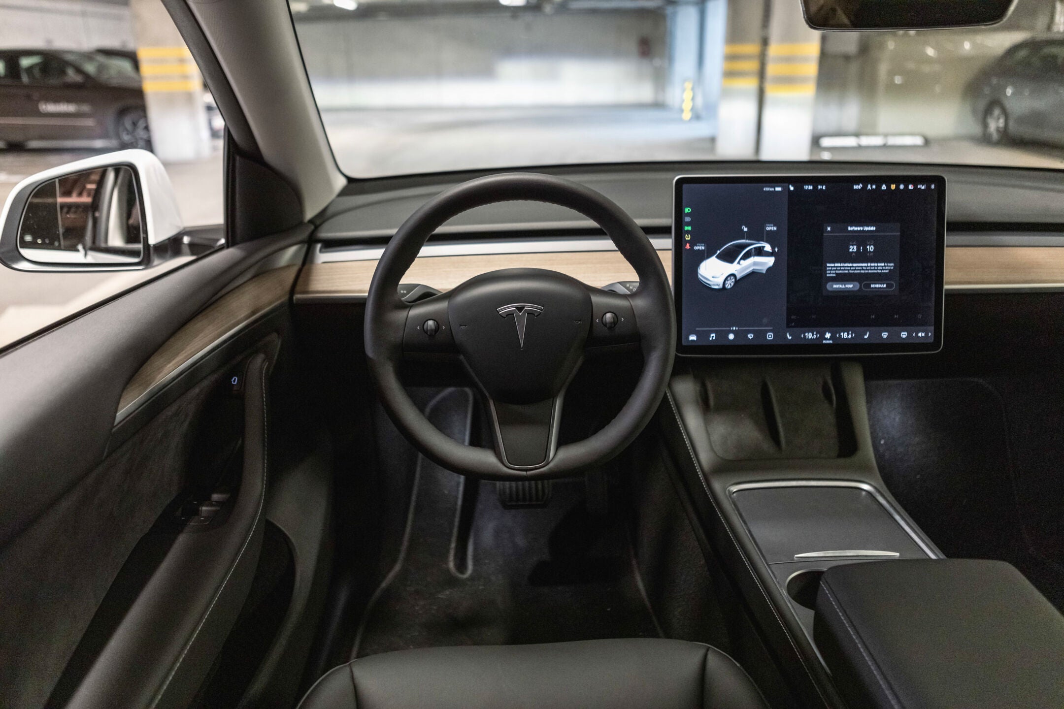 Tesla Model Y Standard Range 2023